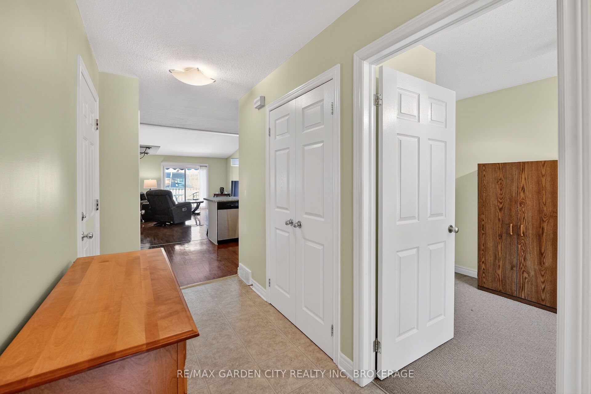162 First Street 9, Welland, ON L3B 4S2 photo 4