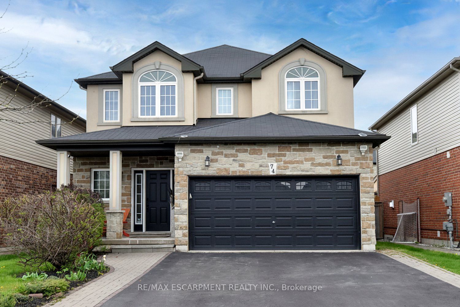 74 Lampman Drive, Grimsby, ON L3M 0E7 photo 4