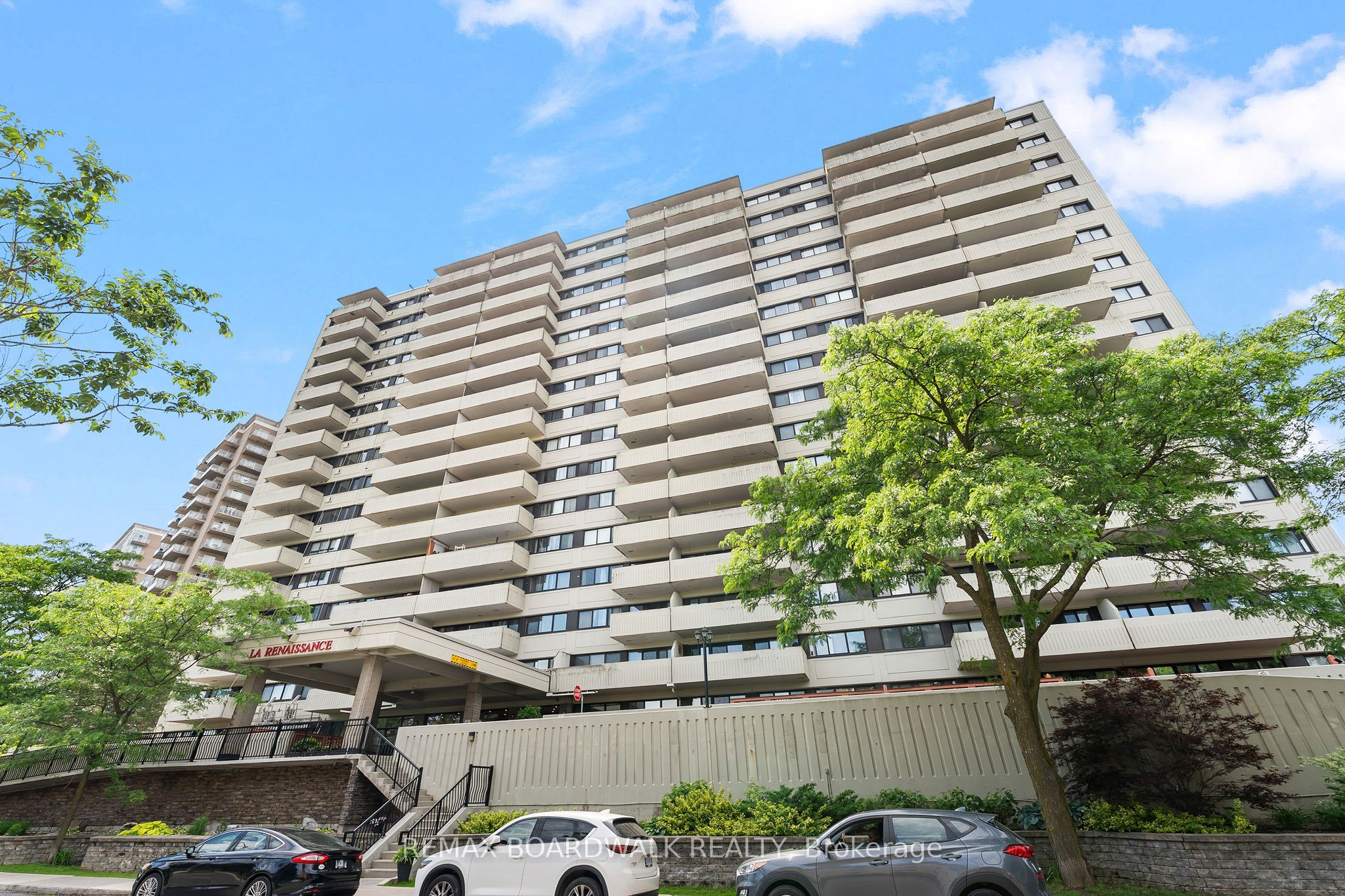40 Landry Street 812, Vanier and Kingsview Park, ON K1L 8K4 photo 2