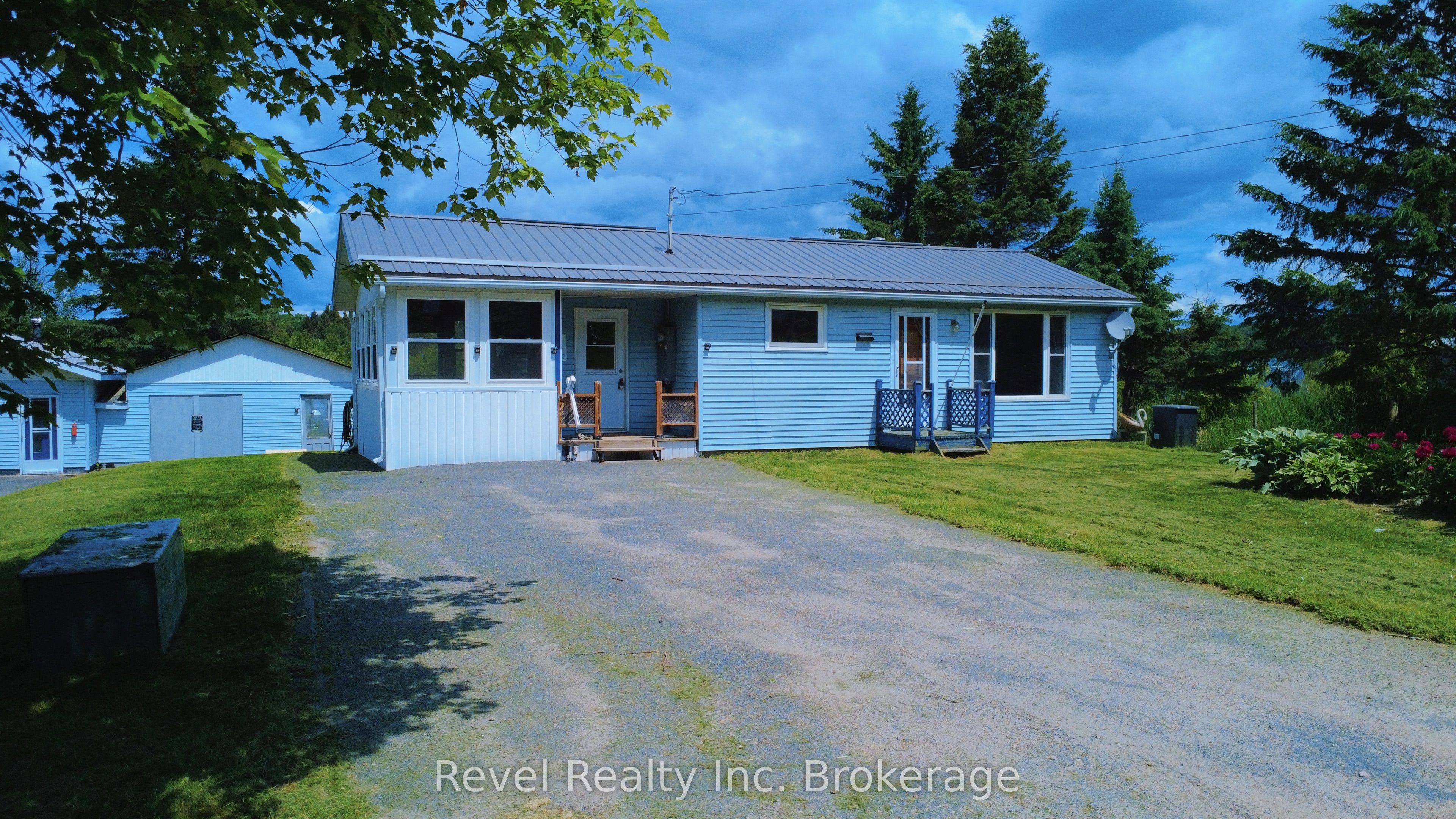 2816 Chiswick Line, Chisholm, ON P0H 1Z0 photo 2