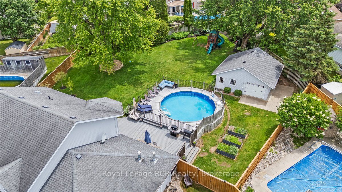 235 4th Street Crescent, Hanover, ON N4N 3S2 photo 2