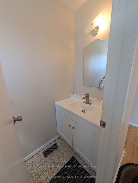 27 Addington Street 7, Loyalist, ON K7N 1C6 photo 3