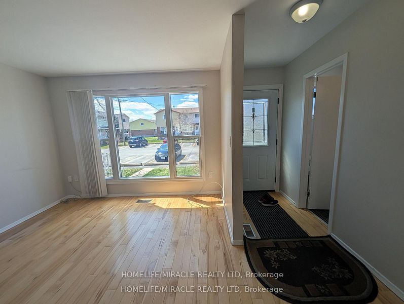 27 Addington Street 7, Loyalist, ON K7N 1C6 photo 4