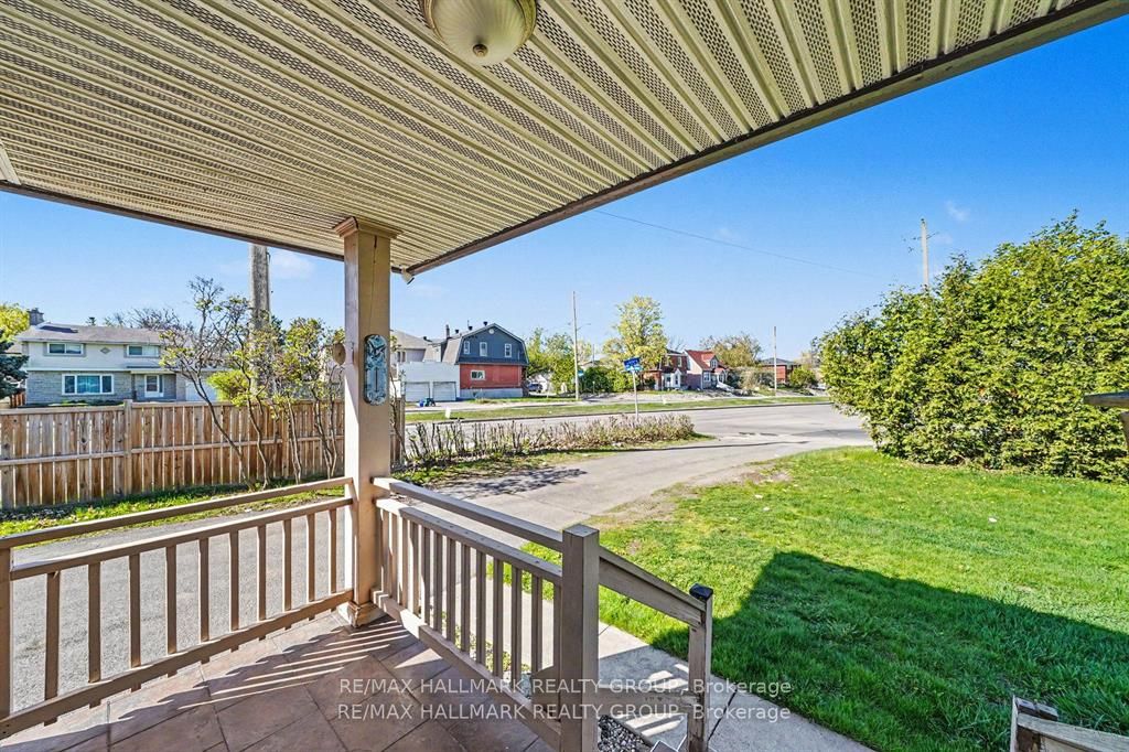 1299 Evans Boulevard, Alta Vista and Area, ON K1H 7T8 photo 3