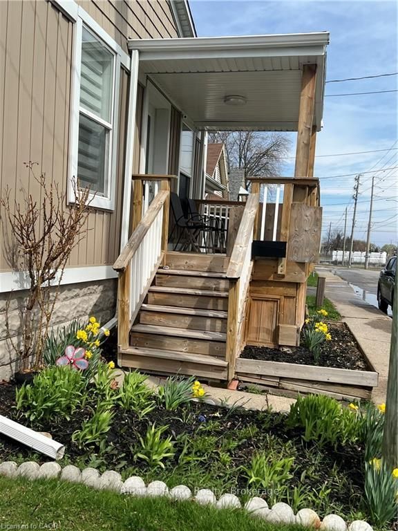 179 Vine Street S, St. Catharines, ON L2R 3Y7 photo 4