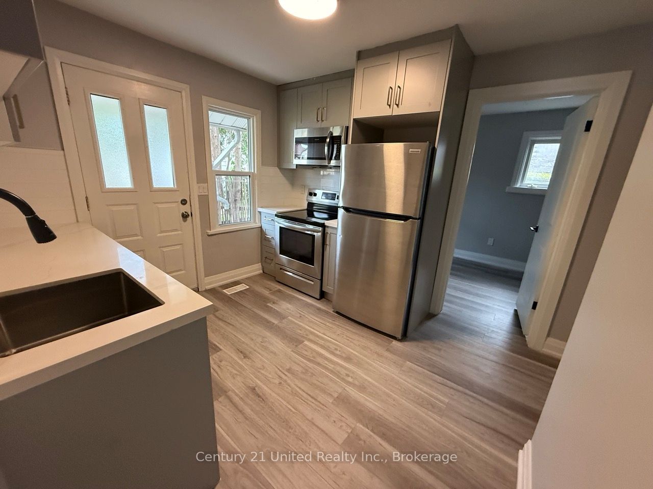 70-72 Park Street S 70, Peterborough, ON K9J 3R7 photo 4