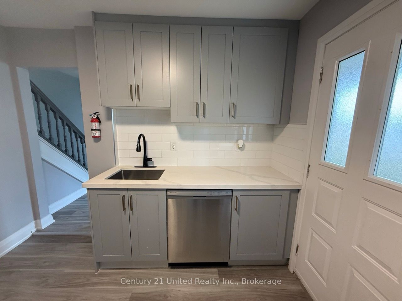 70-72 Park Street S 70, Peterborough, ON K9J 3R7 photo 5