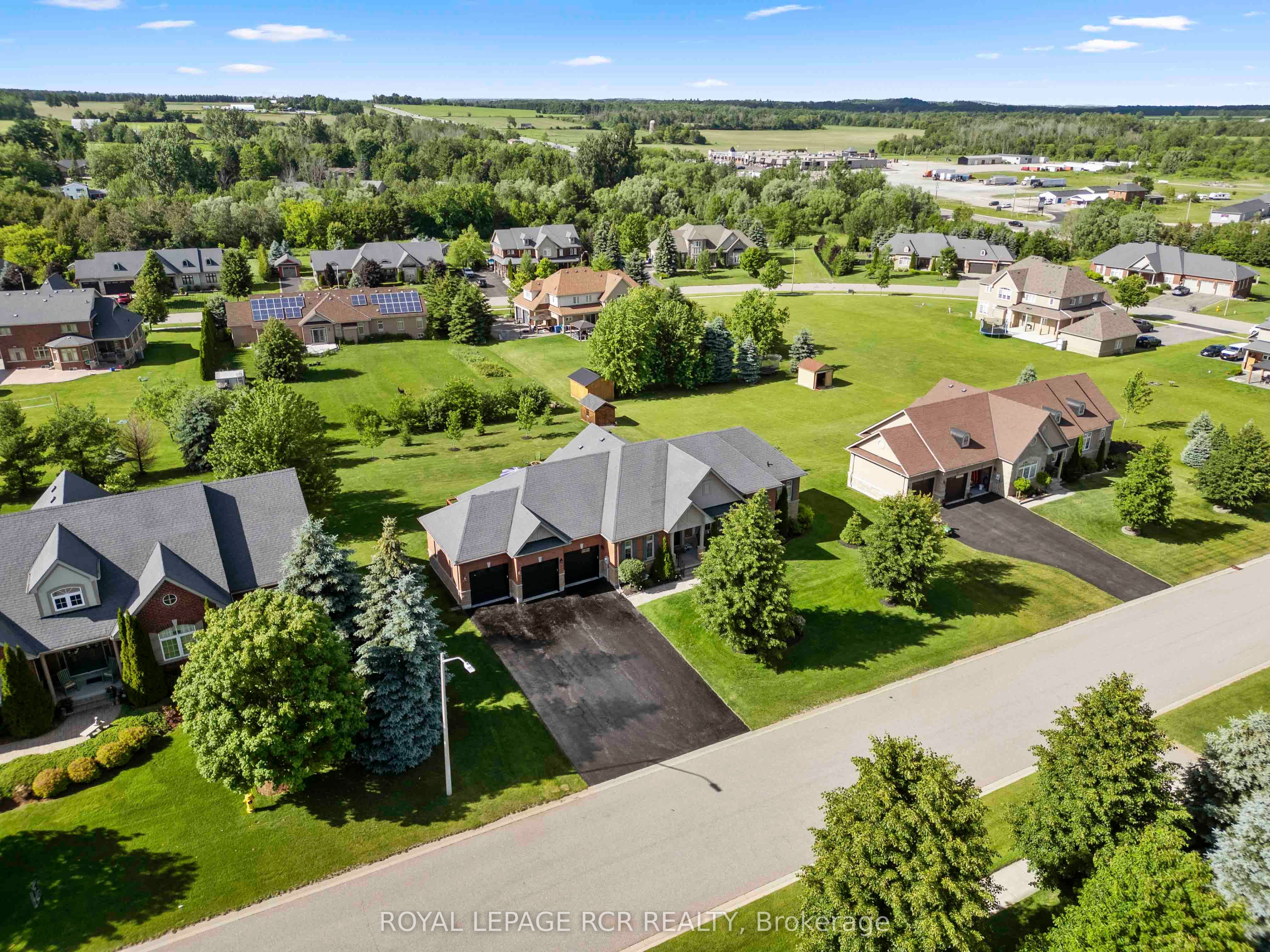 6 Masters Creek Boulevard, Mono, ON L9W 6L7