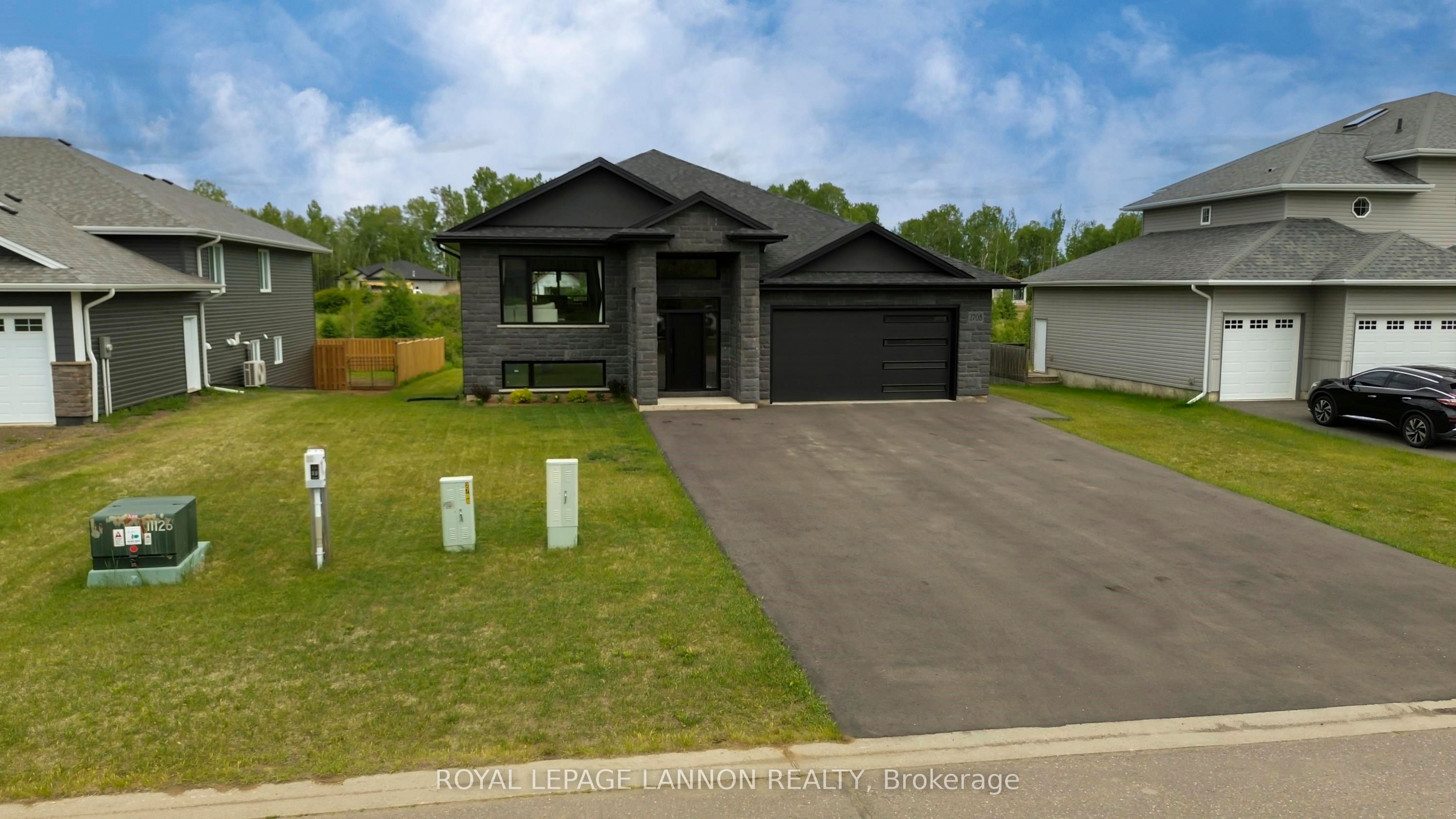 2708 King George's Park Dr., Oliver Paipoonge, ON P7K 0V4 photo 2