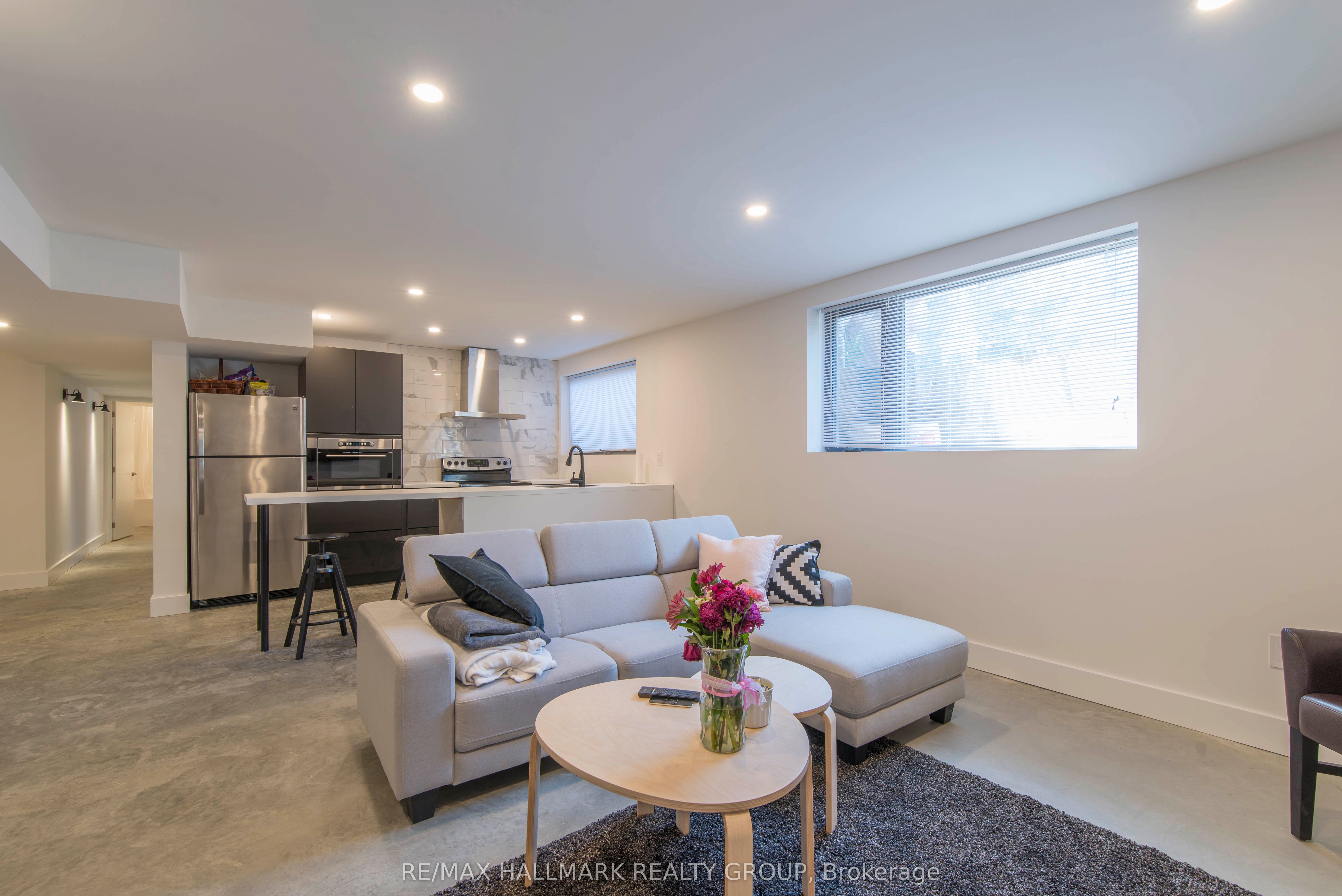 49 CHIPPEWA Avenue Lower, Meadowlands - Crestview and Area, ON K2G 1X8