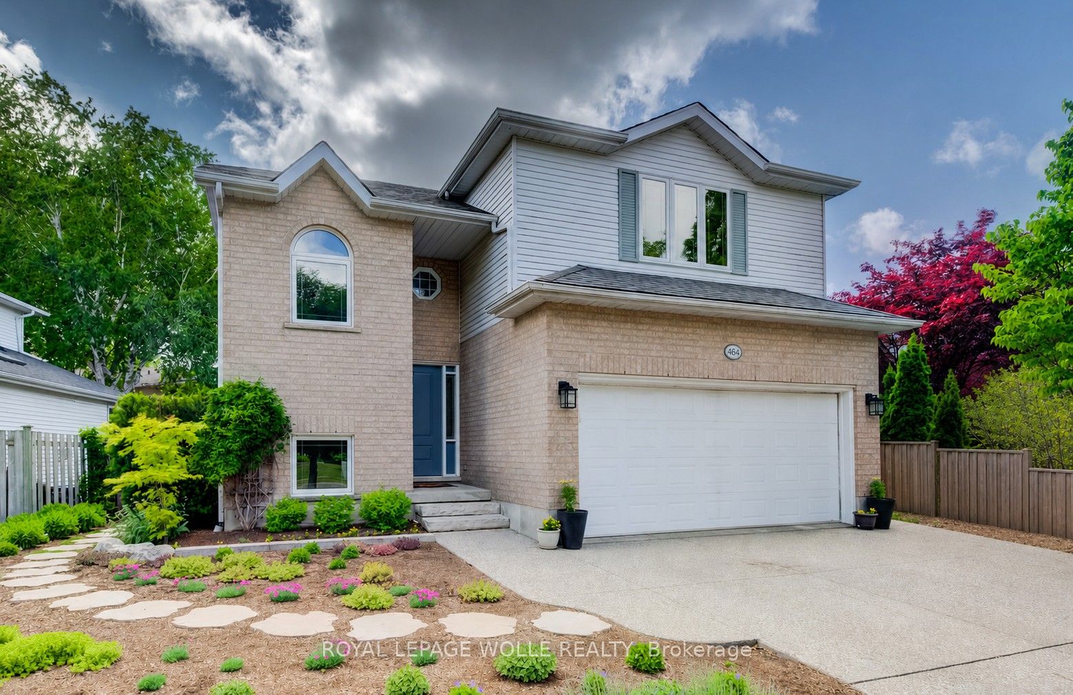 464 Northlake Drive, Waterloo, ON N2V 2A4 photo 3