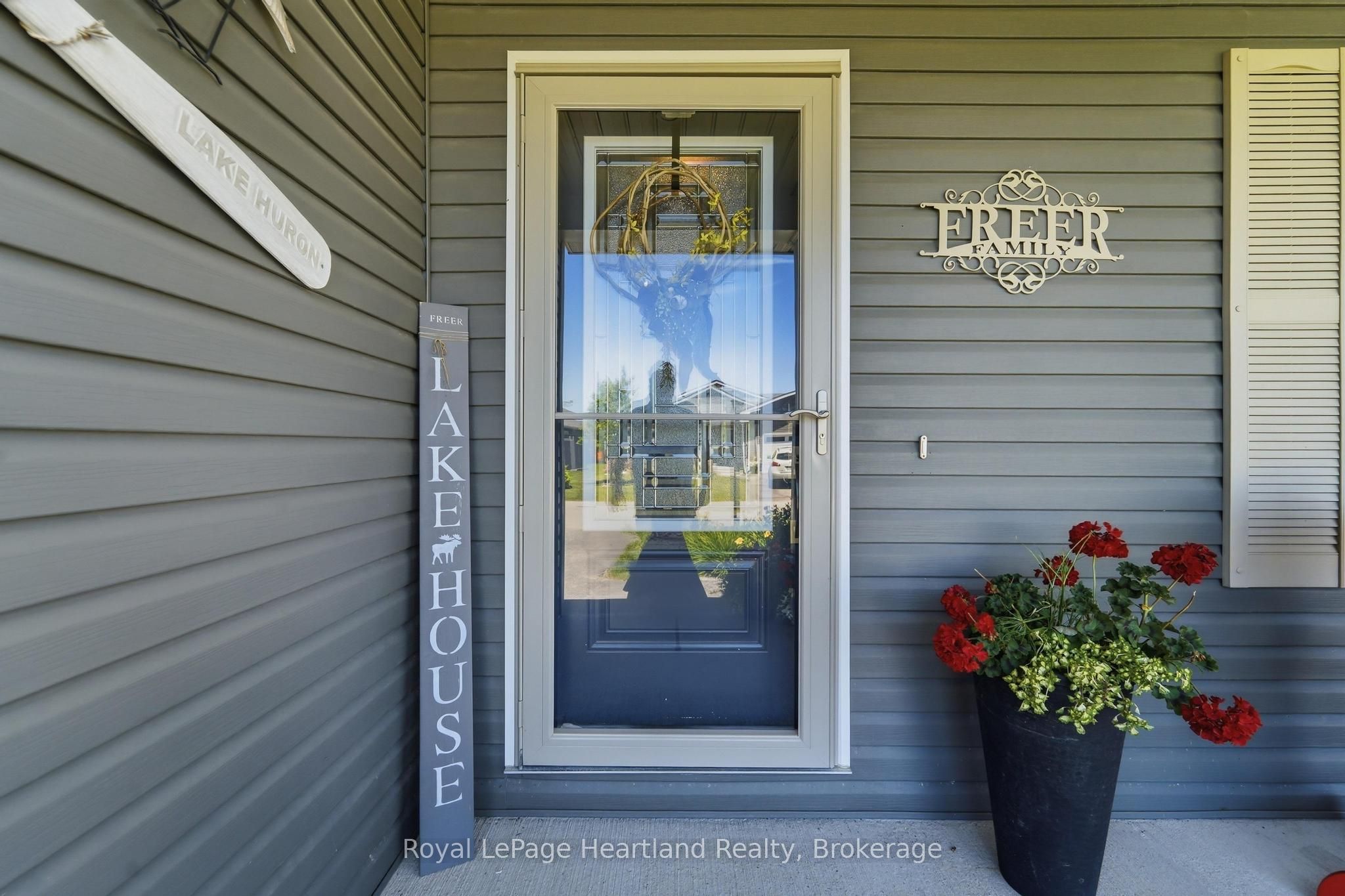 37 LAKE BREEZE Drive, Ashfield-Colborne-Wawanosh, ON N7A 0B7 photo 4