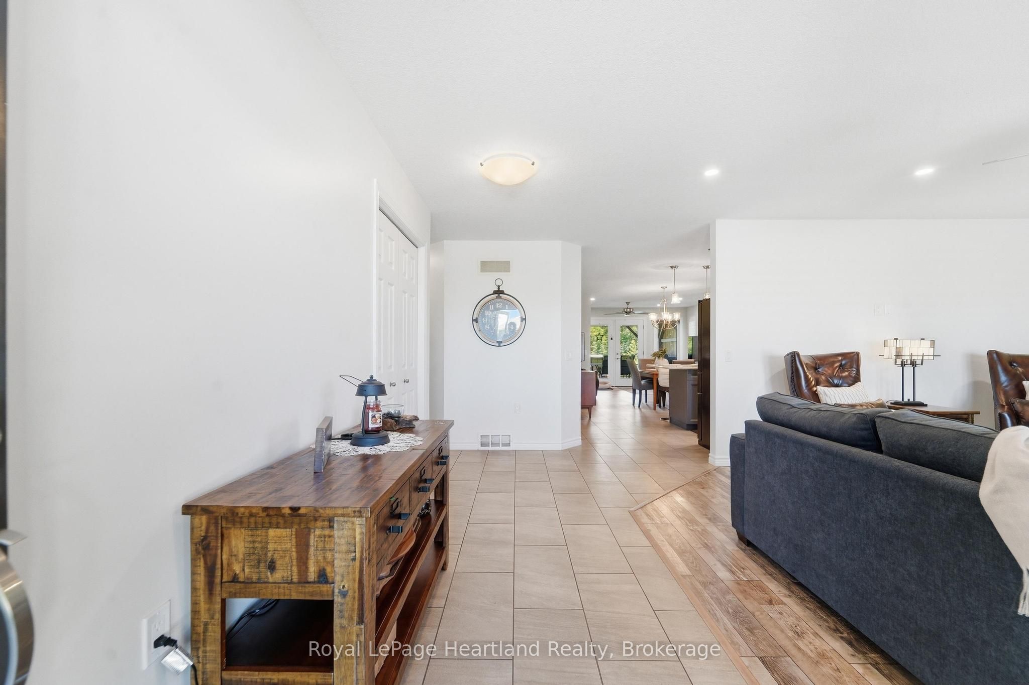 37 LAKE BREEZE Drive, Ashfield-Colborne-Wawanosh, ON N7A 0B7 photo 5