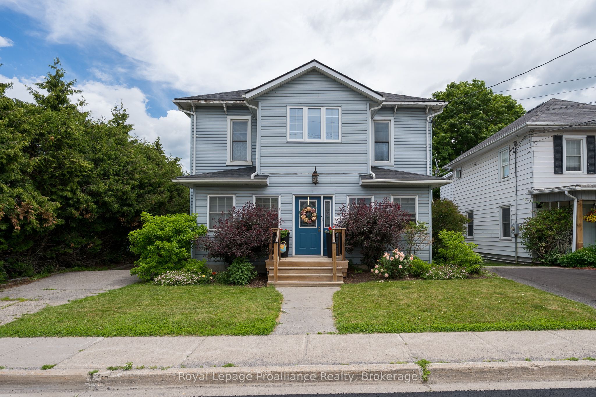 13 South Trent Street, Quinte West, ON K0K 2C0 photo 2