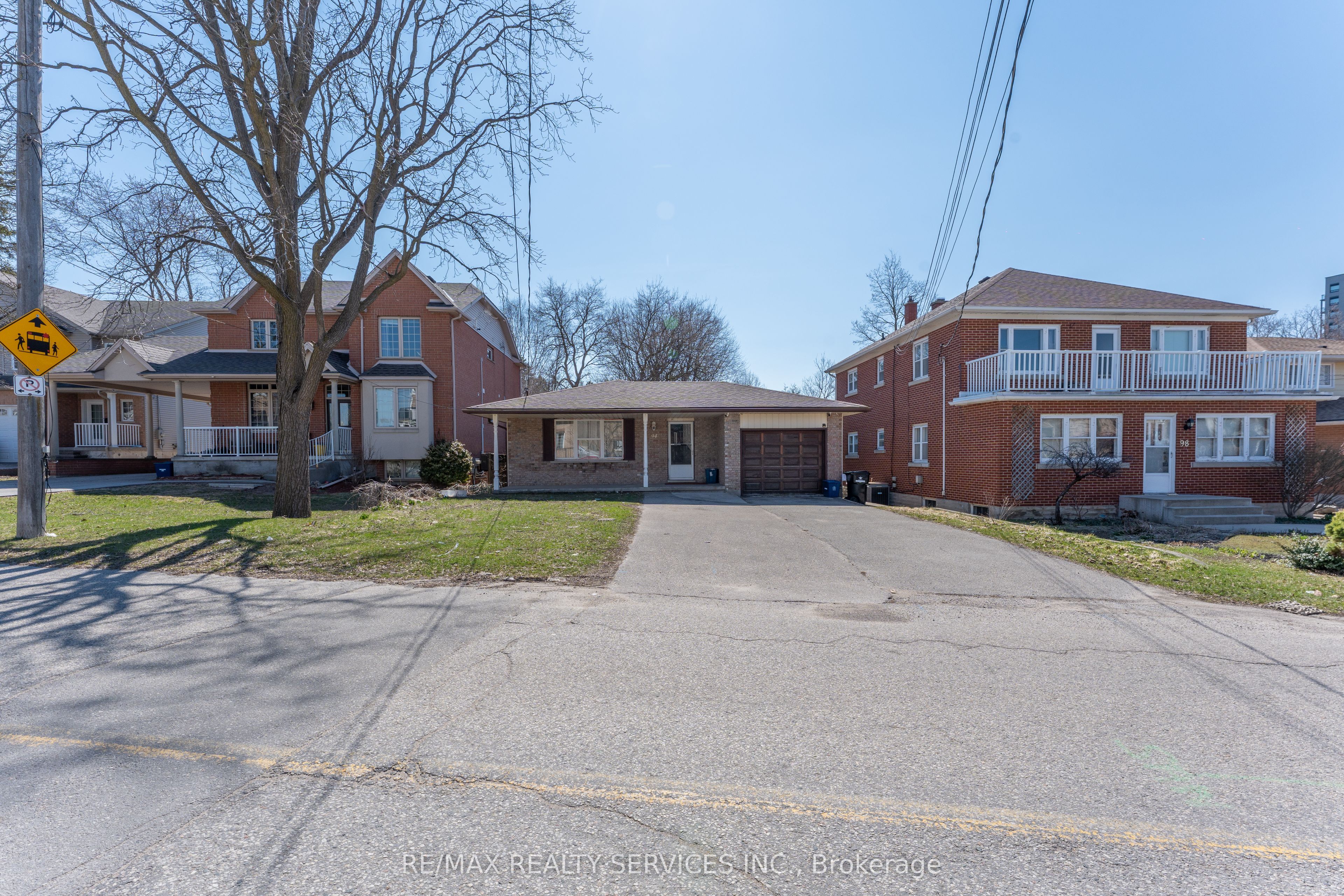 94 Gage Avenue, Kitchener, ON N2G 2E2 photo 2