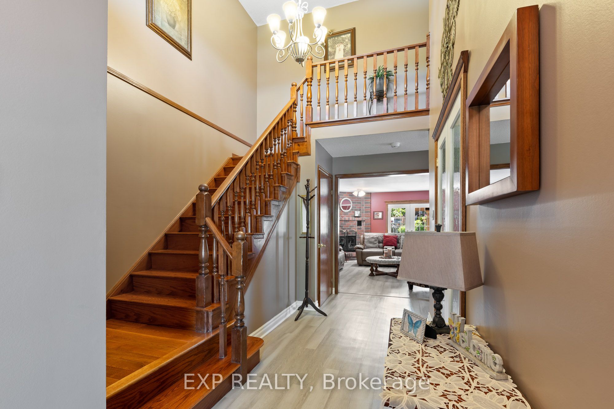 38 Capri Street, Thorold, ON L2V 4S8 photo 3