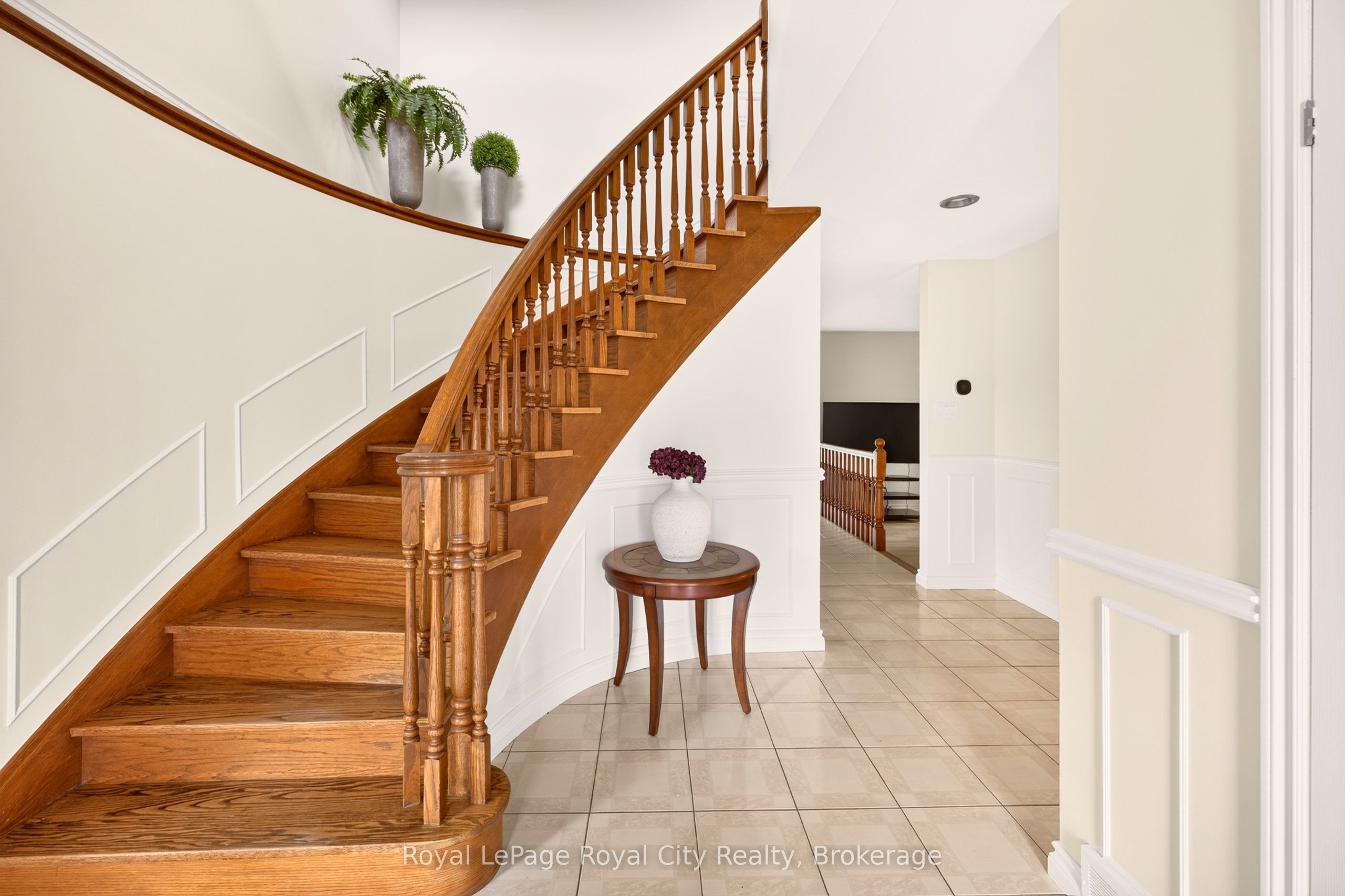 9 Darren Place, Guelph/Eramosa, ON N1E 0P1 photo 4
