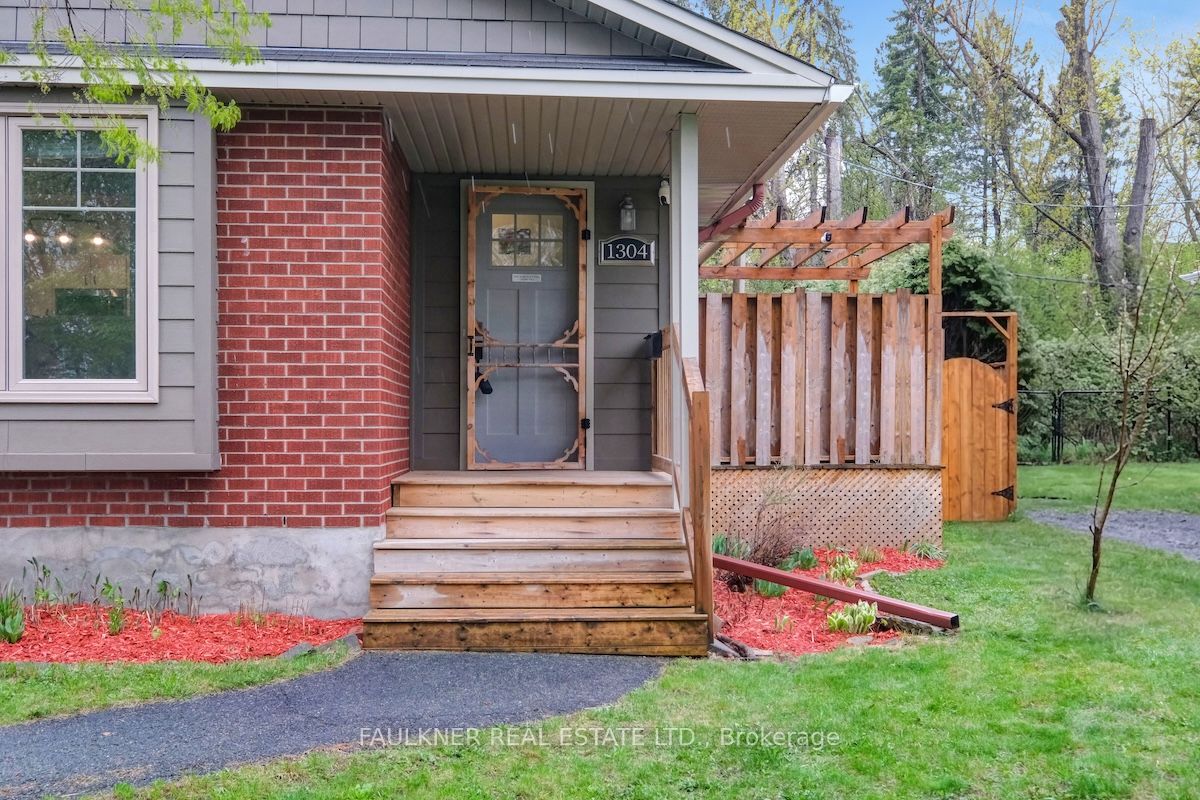 1304 Adirondack Drive, Parkway Park - Queensway Terrace S and Area, ON K2C 2V3 photo 4