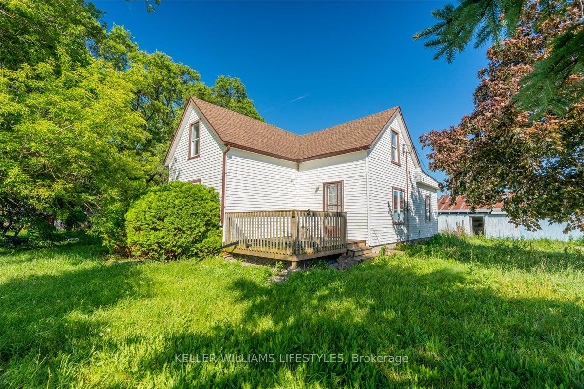 6079 Longwoods Road, Southwest Middlesex, ON N0L 1T0