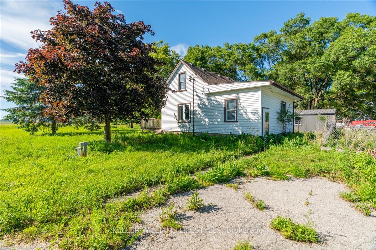 6079 Longwoods Road, Southwest Middlesex, ON N0L 1T0 photo 3