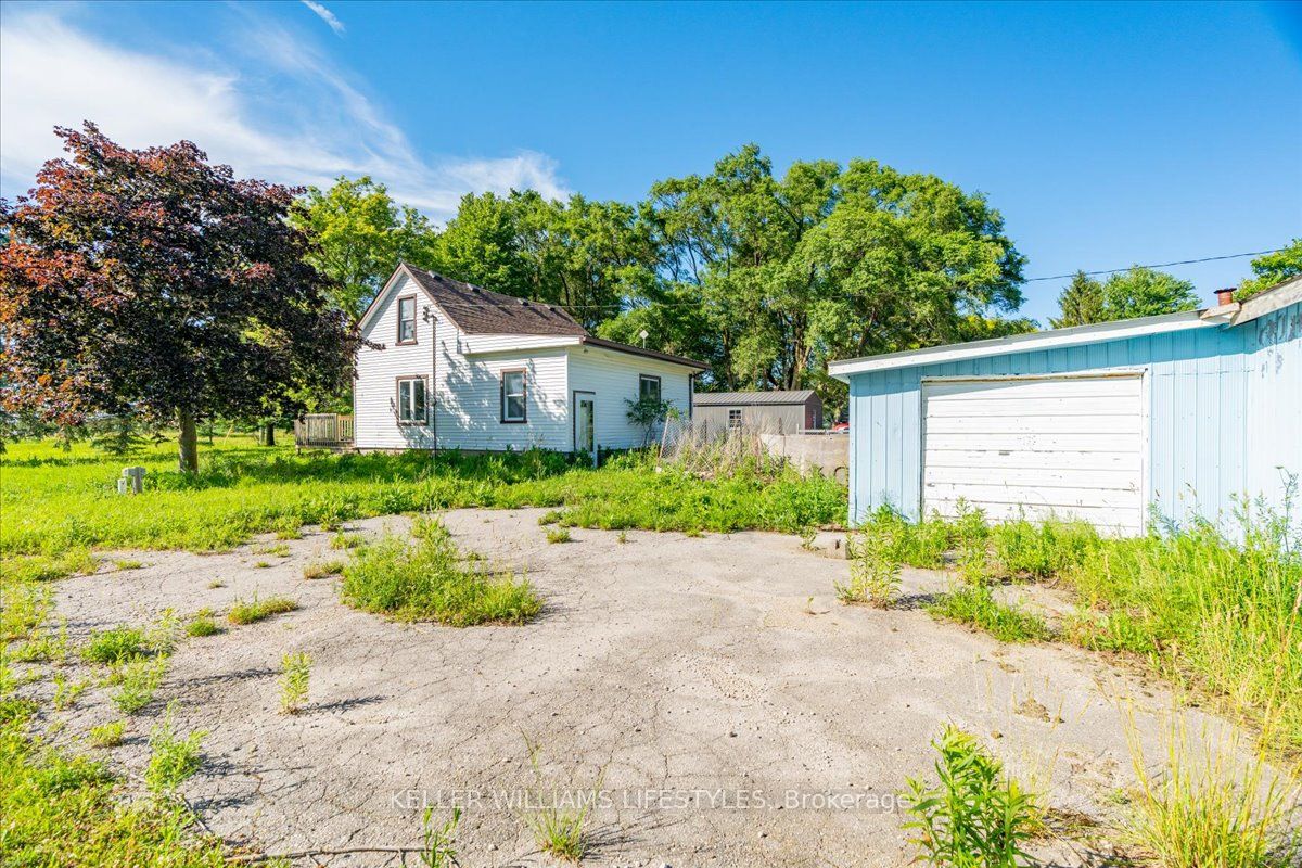 6079 Longwoods Road, Southwest Middlesex, ON N0L 1T0 photo 4