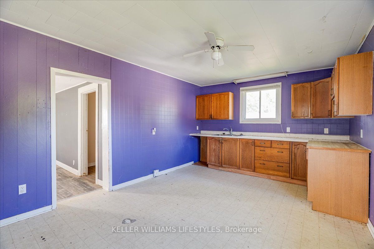 6079 Longwoods Road, Southwest Middlesex, ON N0L 1T0 photo 5