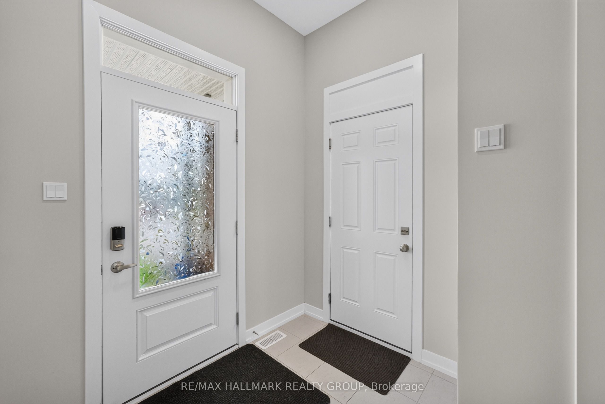 627 Alopex Row, Stittsville - Munster - Richmond, ON K0A 2Z0 photo 4