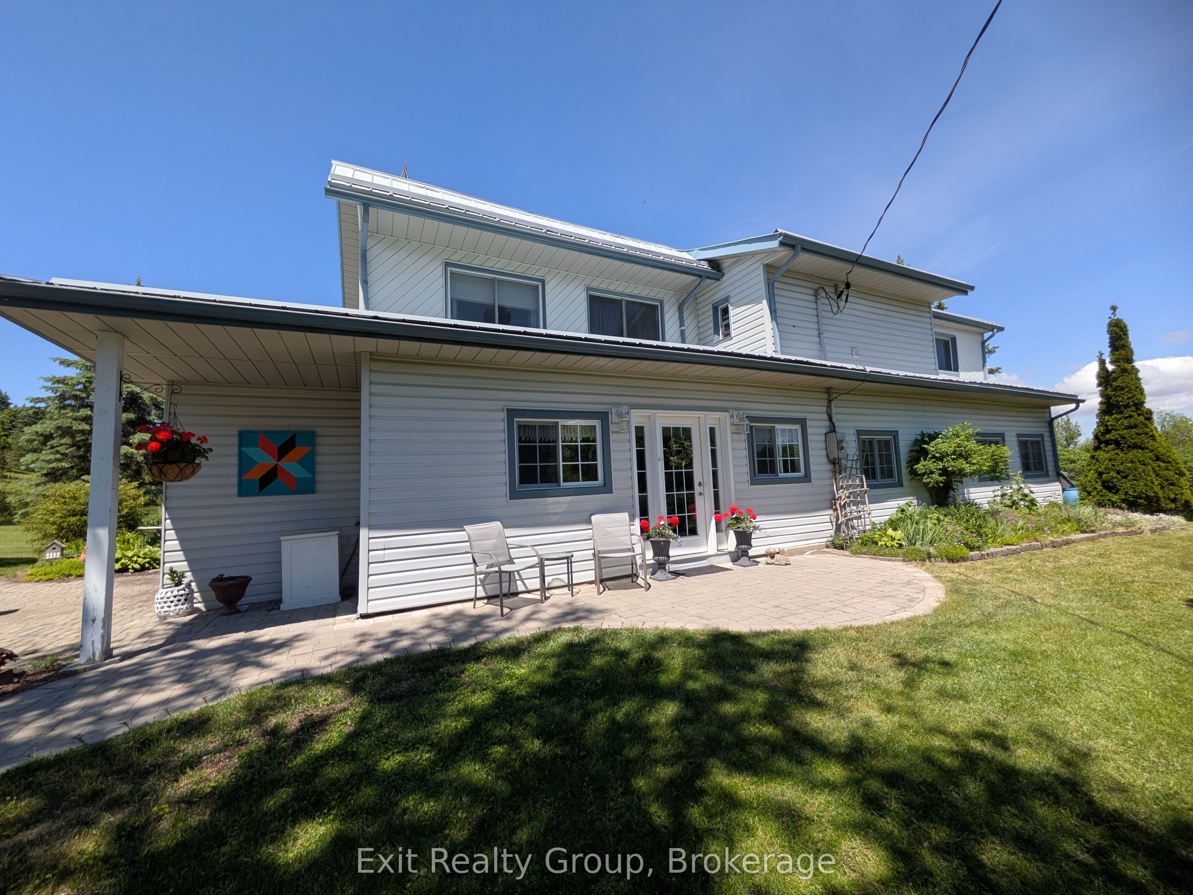 1466 Carman Road, Quinte West, ON K8V 5P4 photo 2