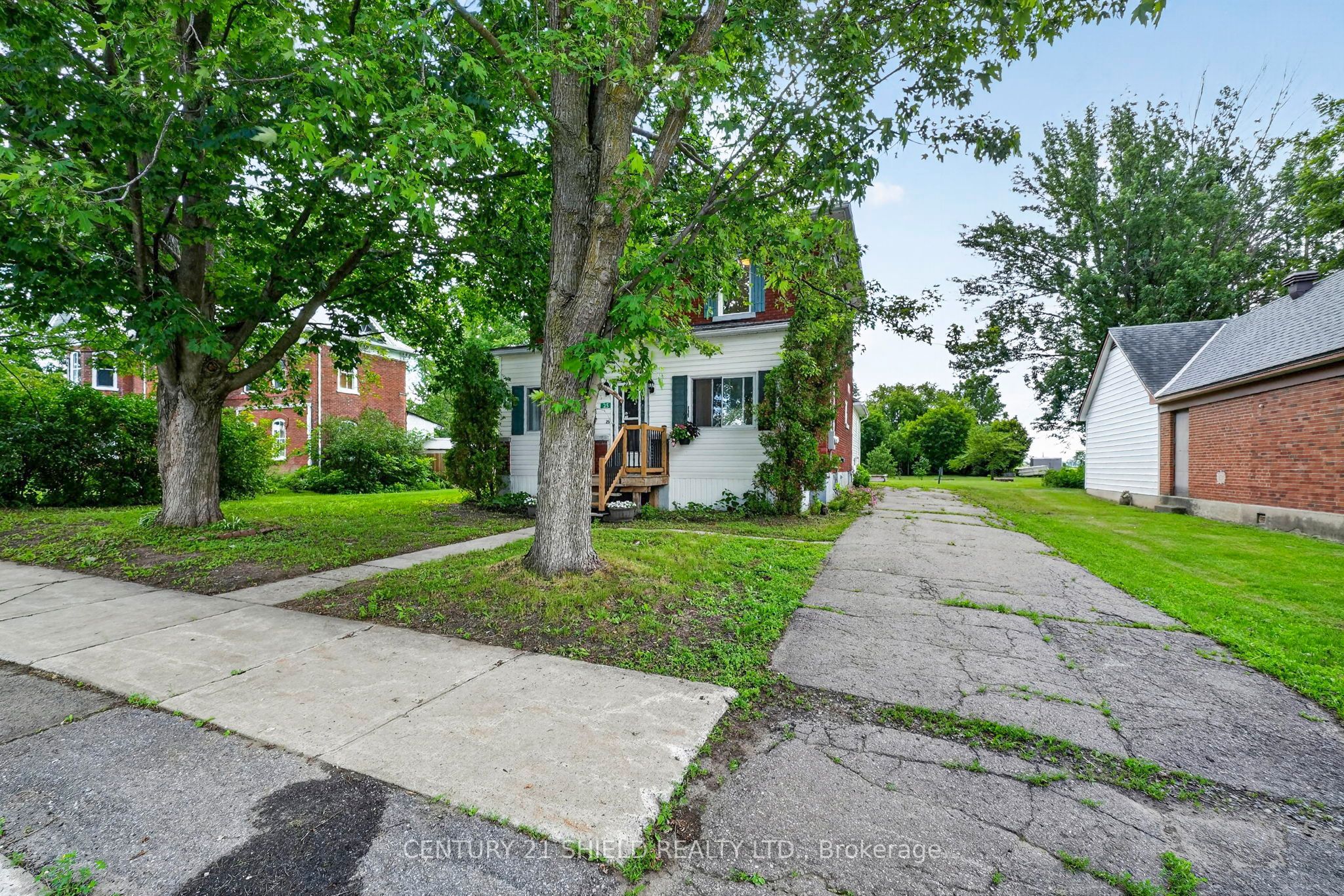 25 Front Street, North Stormont, ON K0C 1K0 photo 3