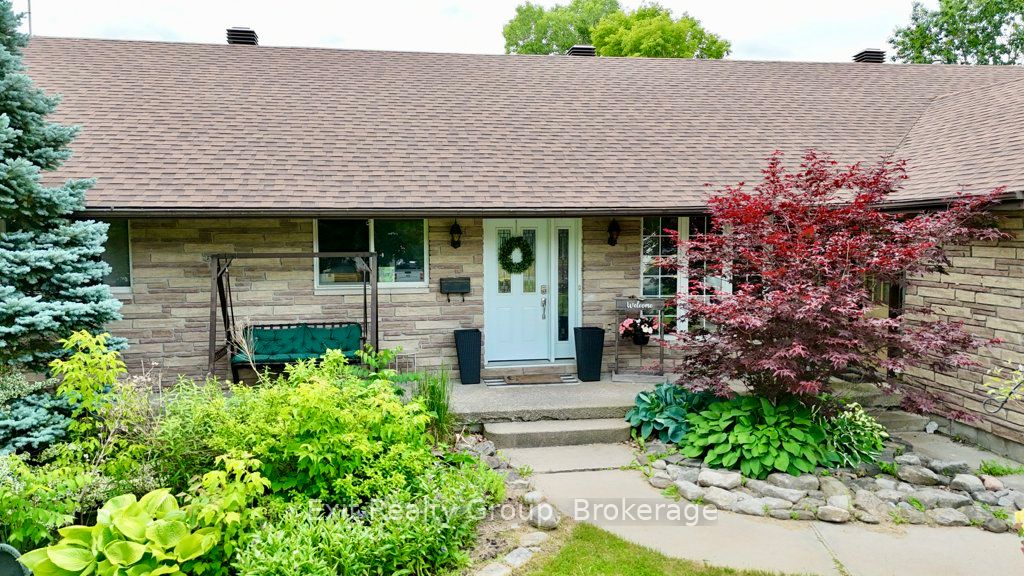 29 Wallace Street, Quinte West, ON K0K 2C0 photo 2