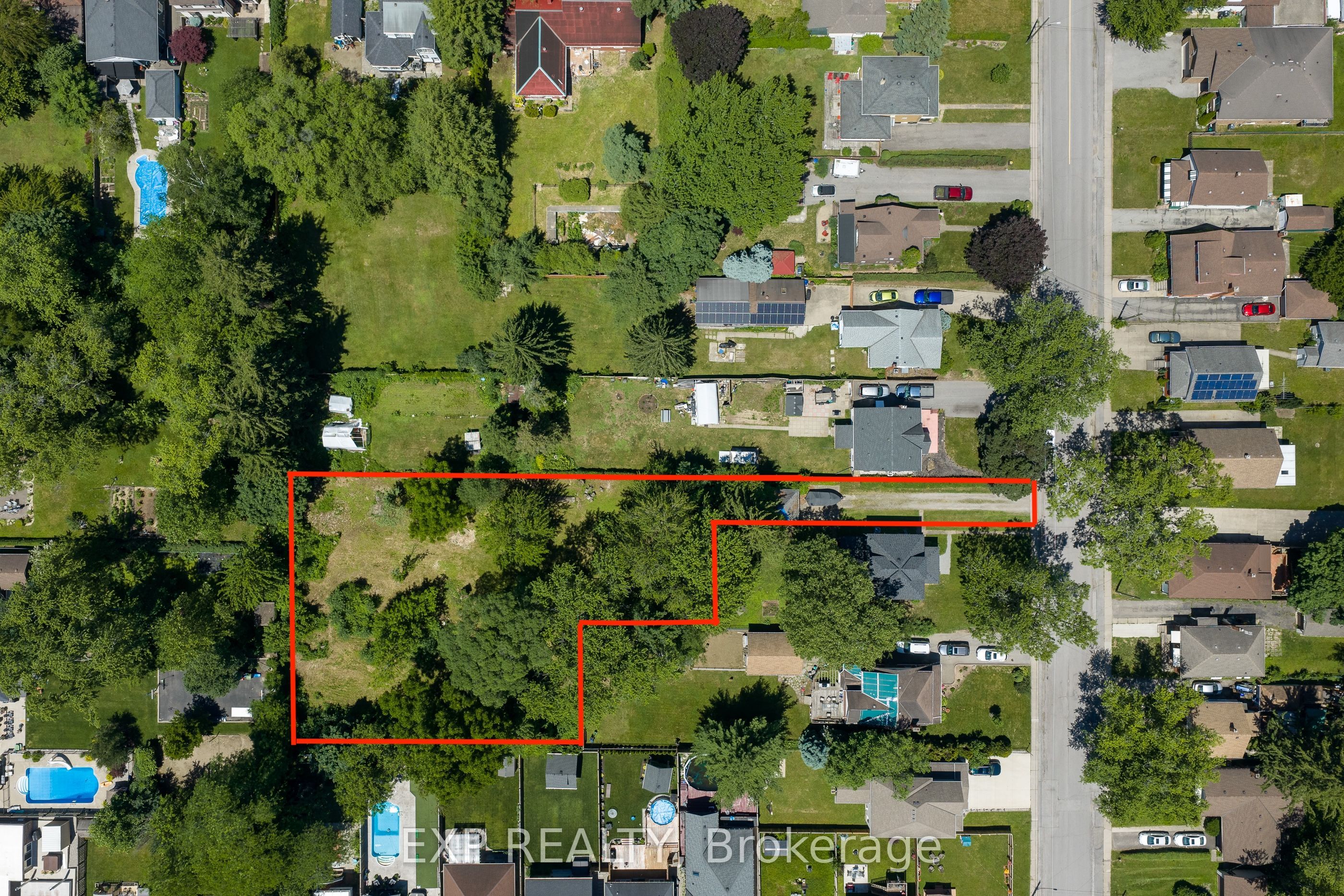 6111 Carlton Avenue, Niagara Falls, ON L2G 5J8