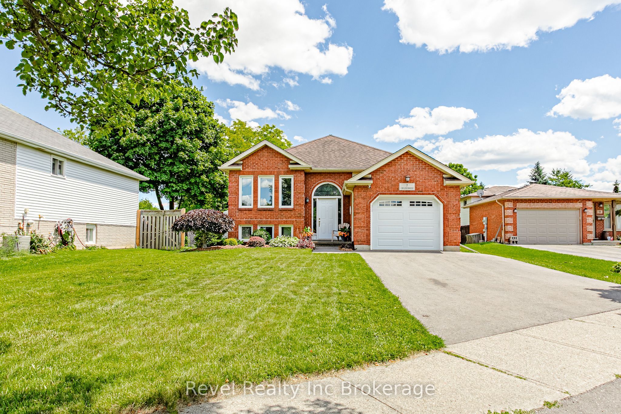 7 Childerhose Crescent, Brantford, ON N3P 1Z8 photo 2