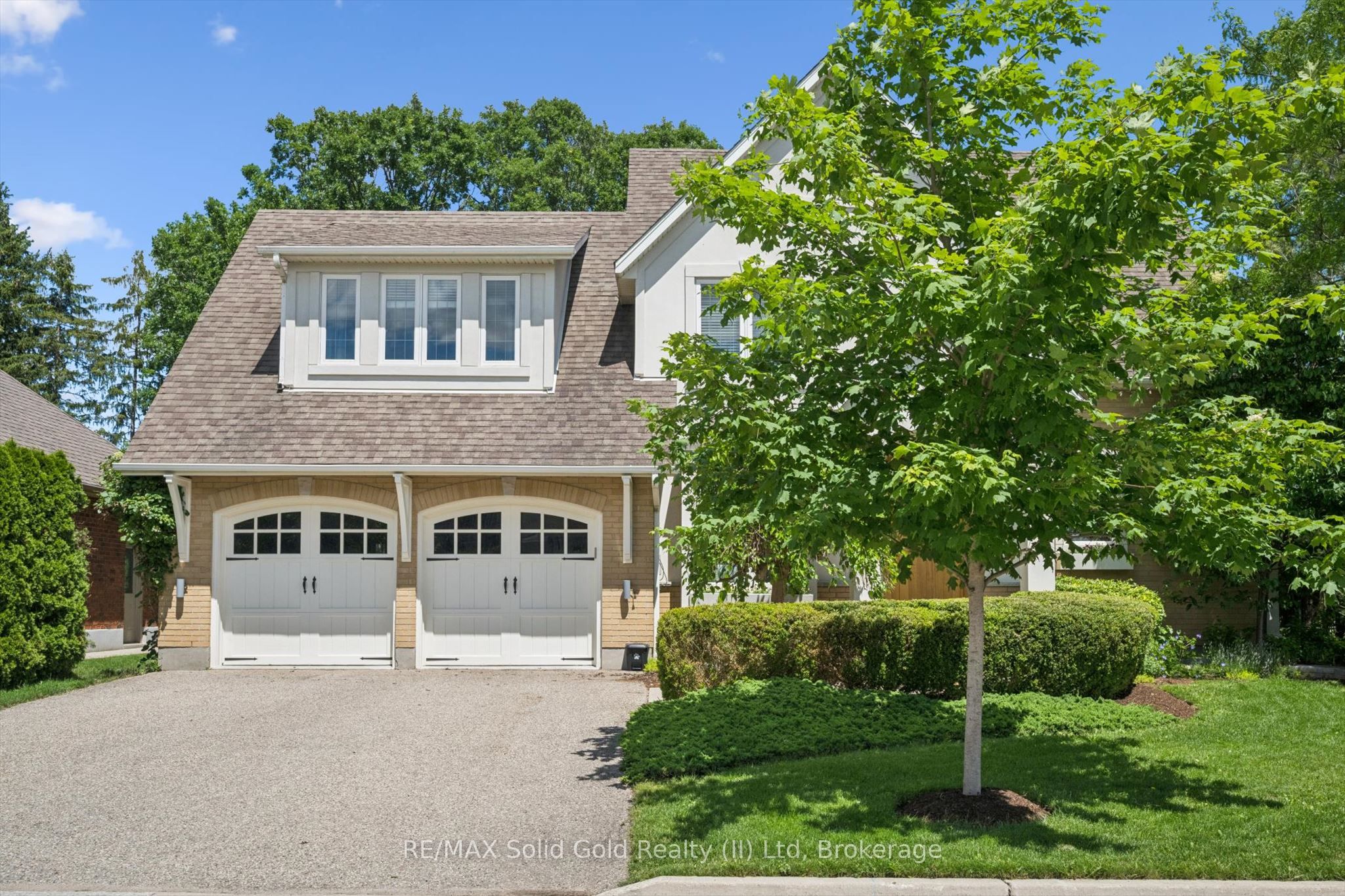 576 Falconridge Crescent, Waterloo, ON N2K 4J2 photo 3