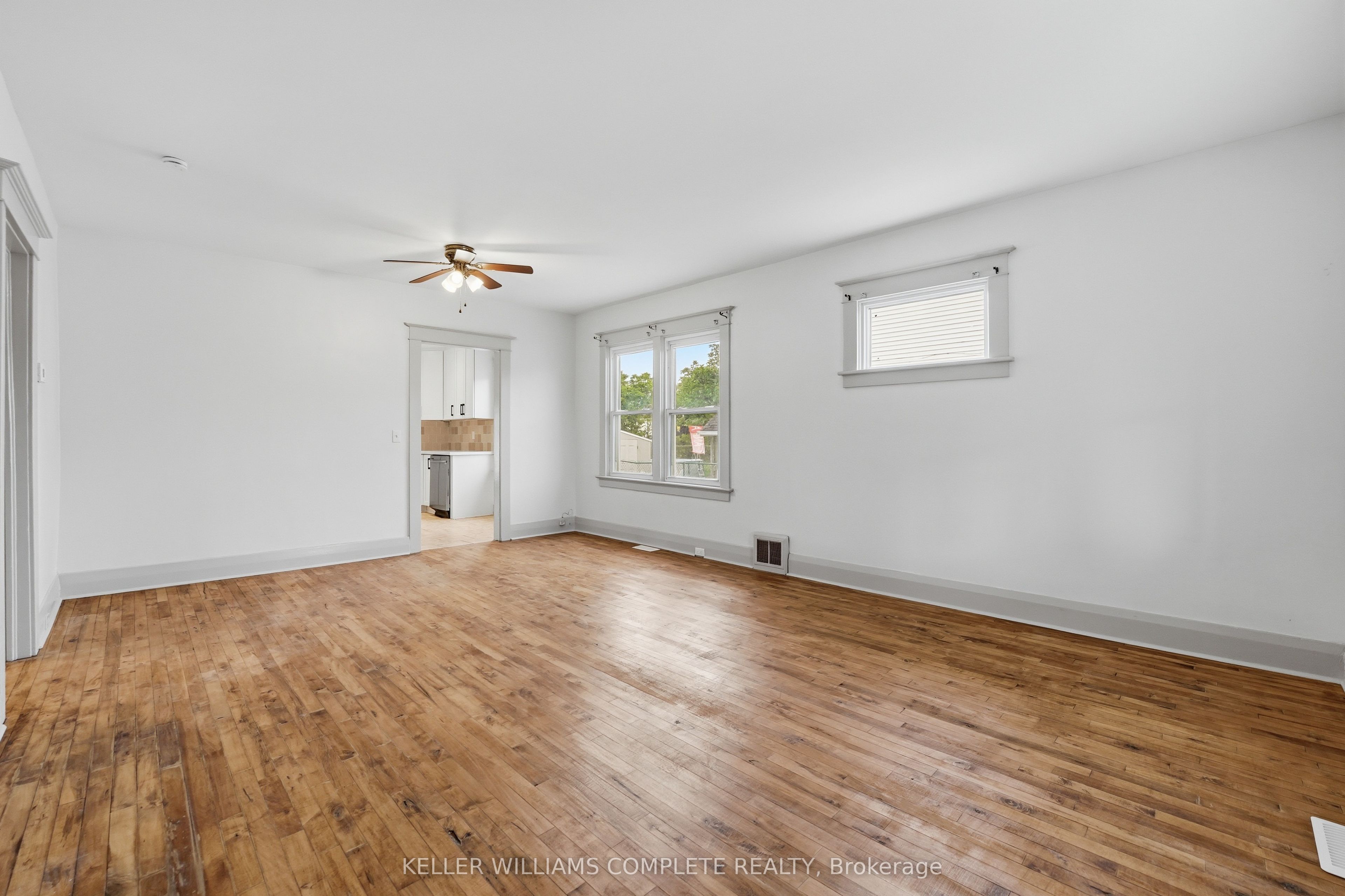 61 Wallace Avenue, Port Colborne, ON L3K 3X5 photo 5