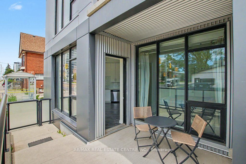 690 King Street W 101, Kitchener, ON N2H 5L8