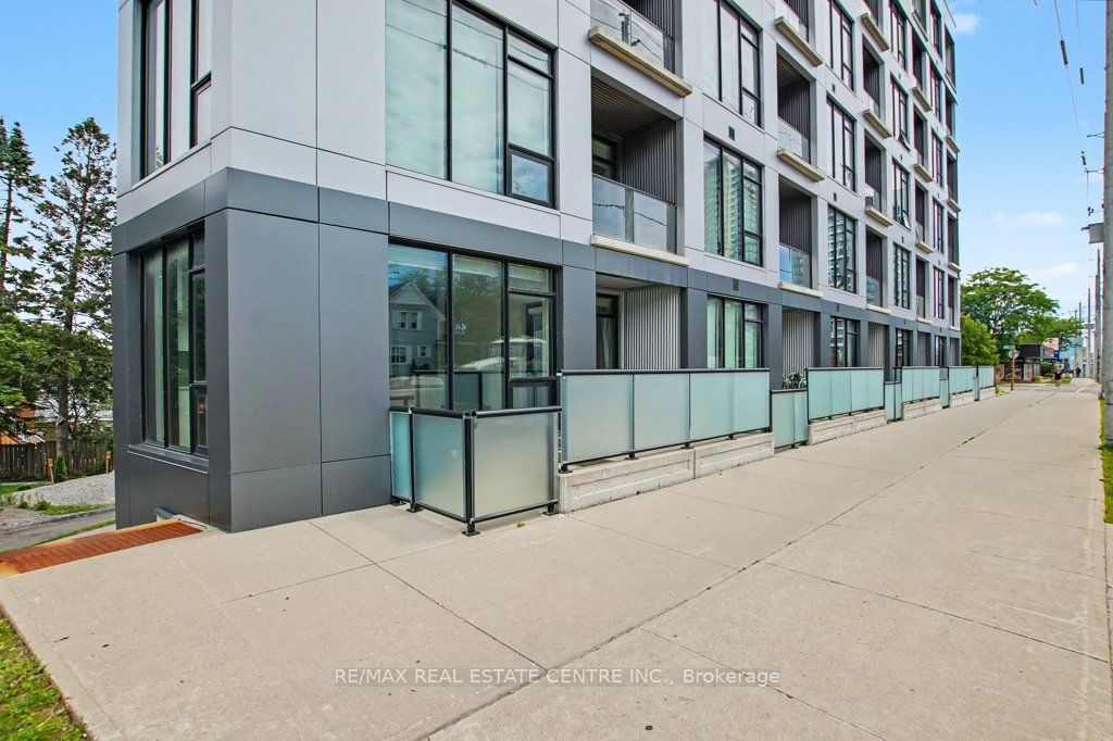 690 King Street W 101, Kitchener, ON N2H 5L8 photo 3