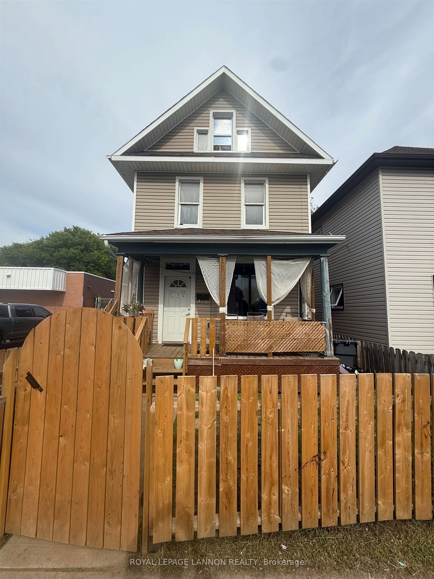 336 May Street North, Thunder Bay, ON P7C 3R2 photo 2