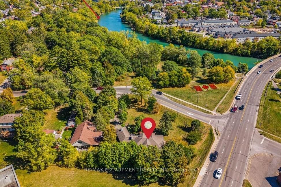 21 First Avenue, Welland, ON L3C 1X7 photo 2