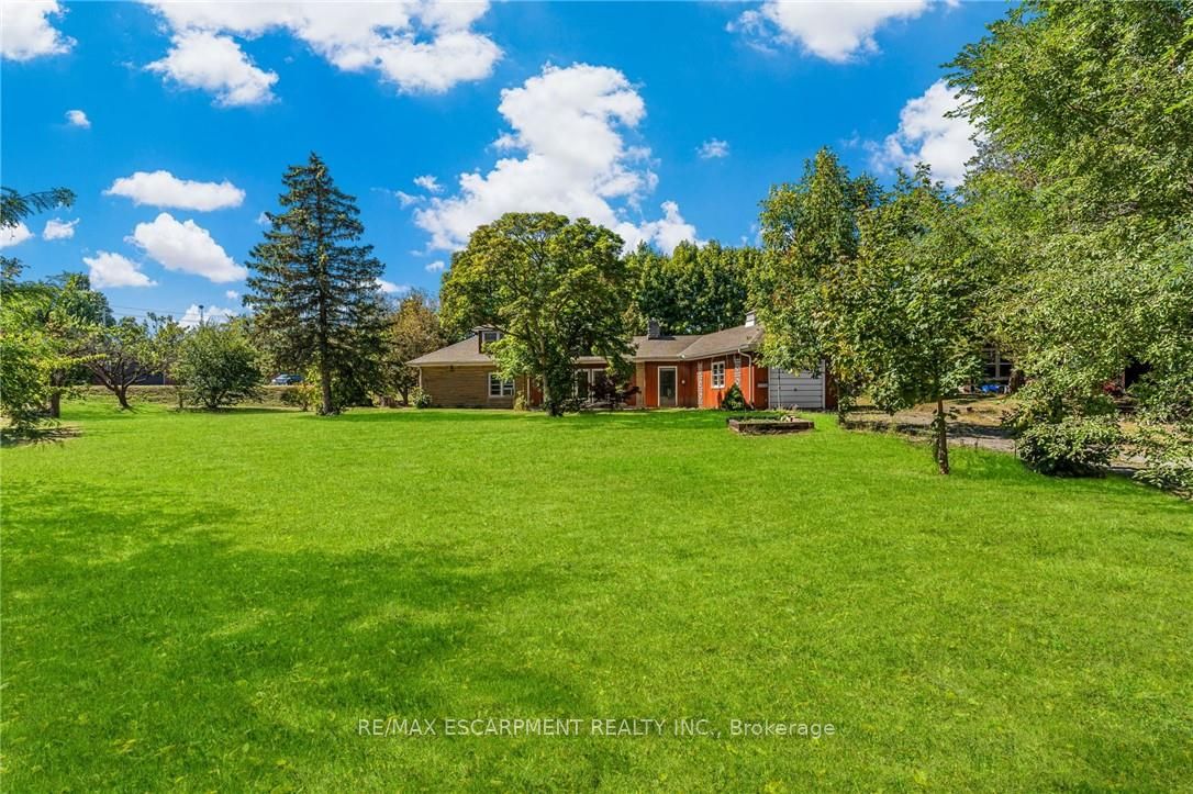 21 First Avenue, Welland, ON L3C 1X7 photo 3