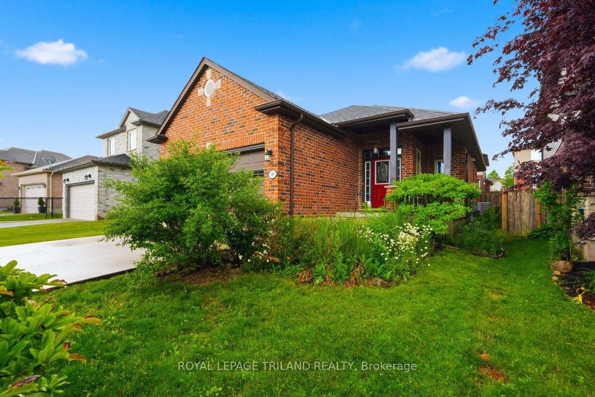989 Roulston Crescent, London North, ON N6H 0E8