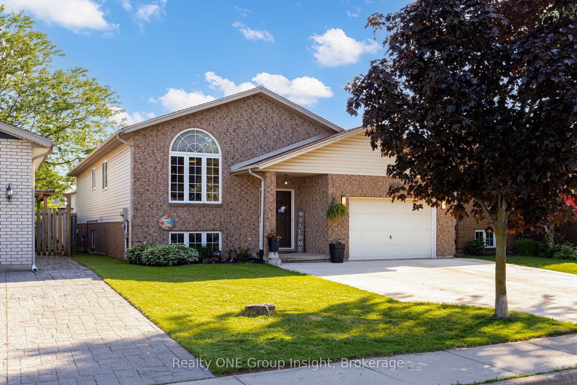 7880 Ascot Circle, Niagara Falls, ON L2H 3E4 photo 2