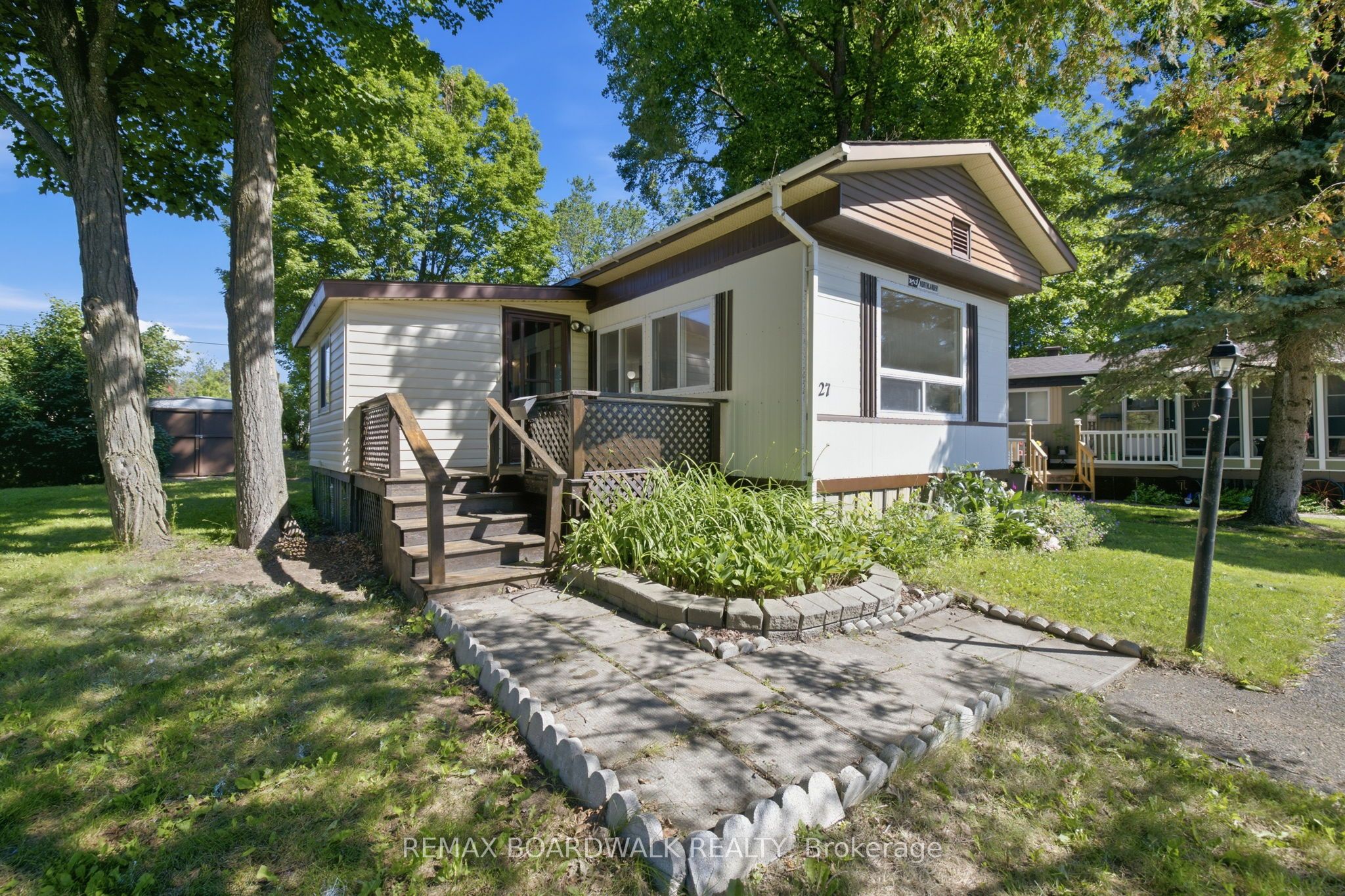 516 Maplegrove Road, Carleton Place, ON K7C 4R4 photo 2