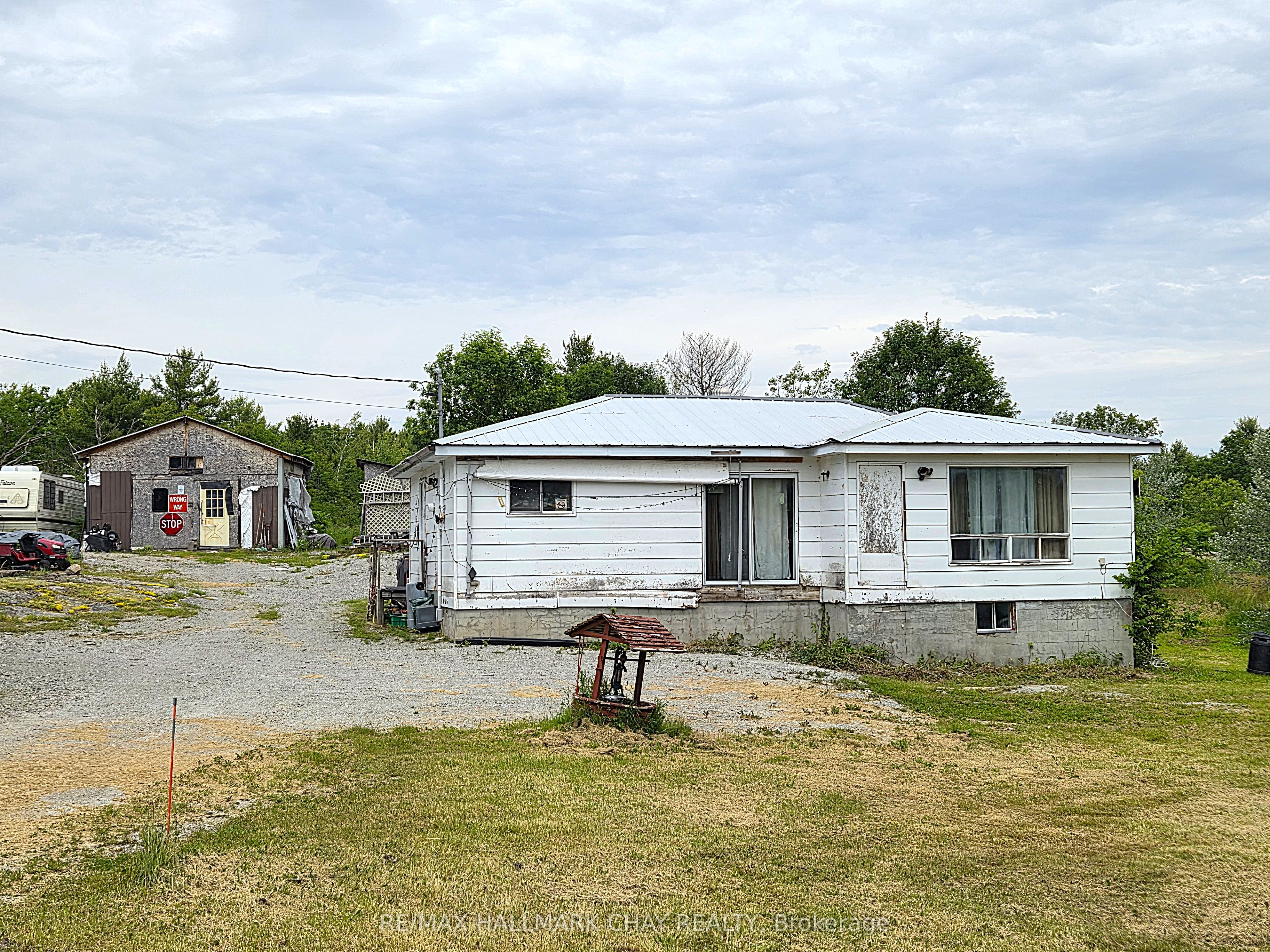 1594 Honey Harbour Road, Georgian Bay, ON L0K 1S0
