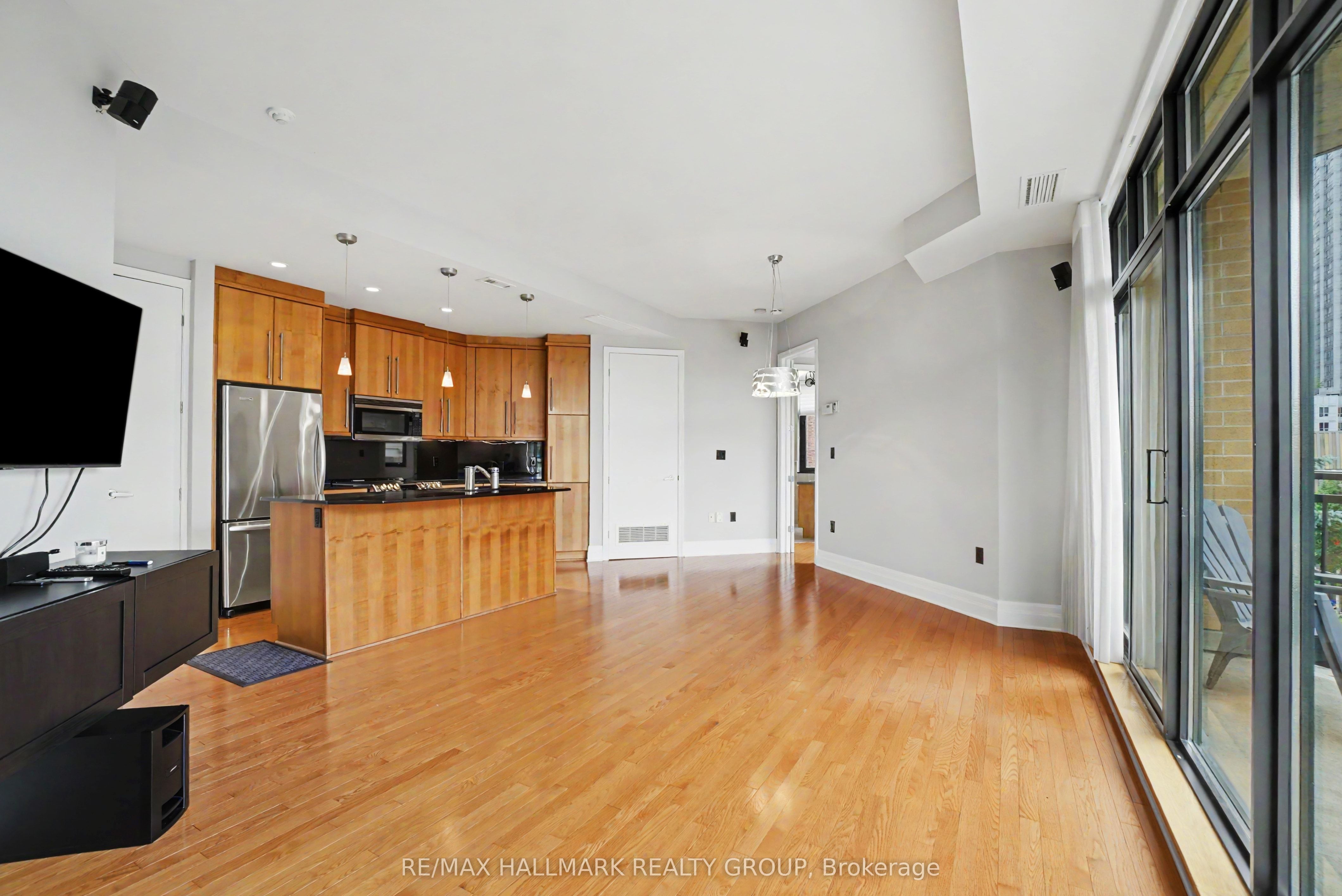 260 Besserer Street 408, Lower Town - Sandy Hill, ON K1N 1J3 photo 5