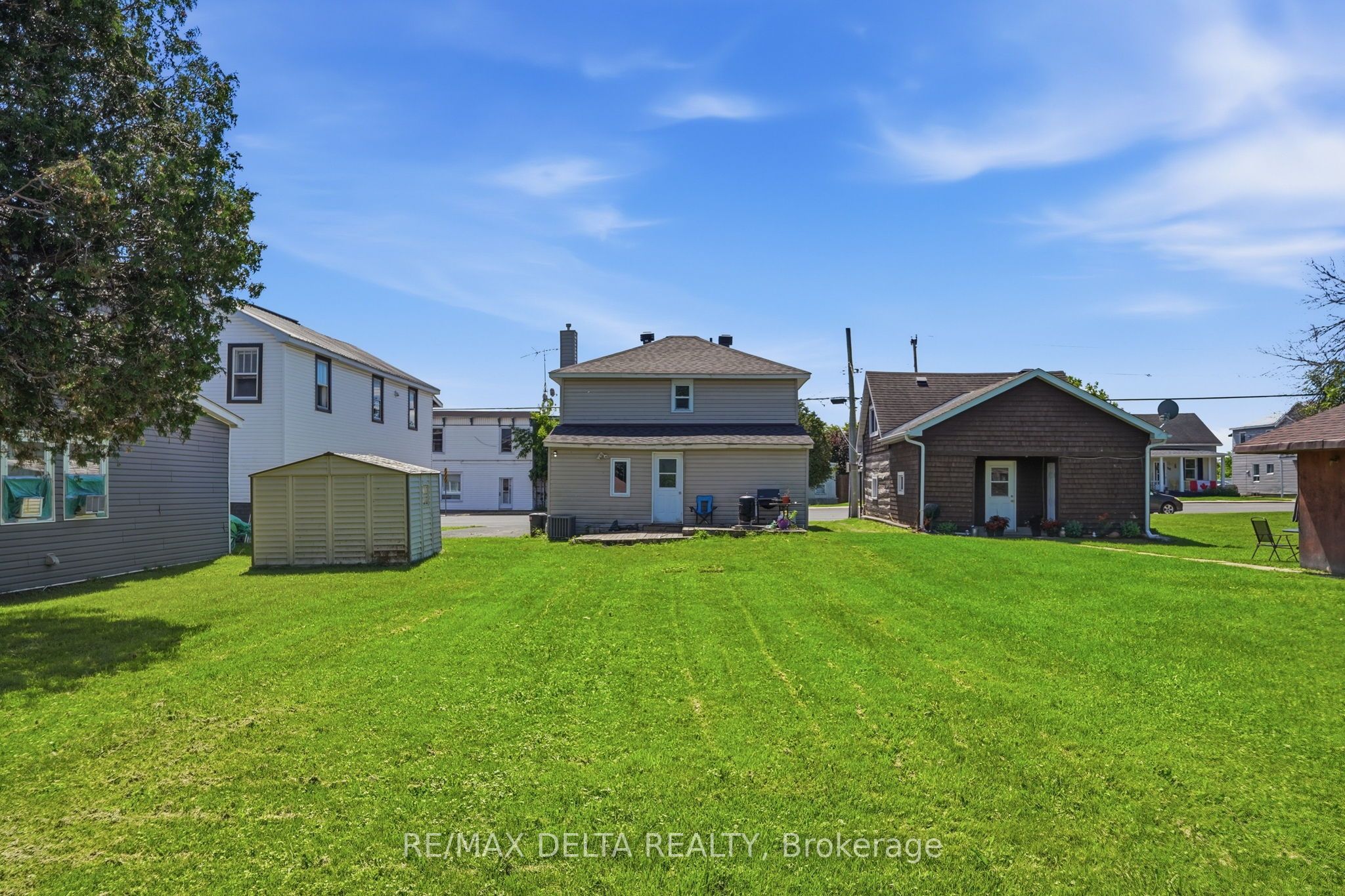 49 Lochiel Street E, North Glengarry, ON K0C 1A0 photo 5
