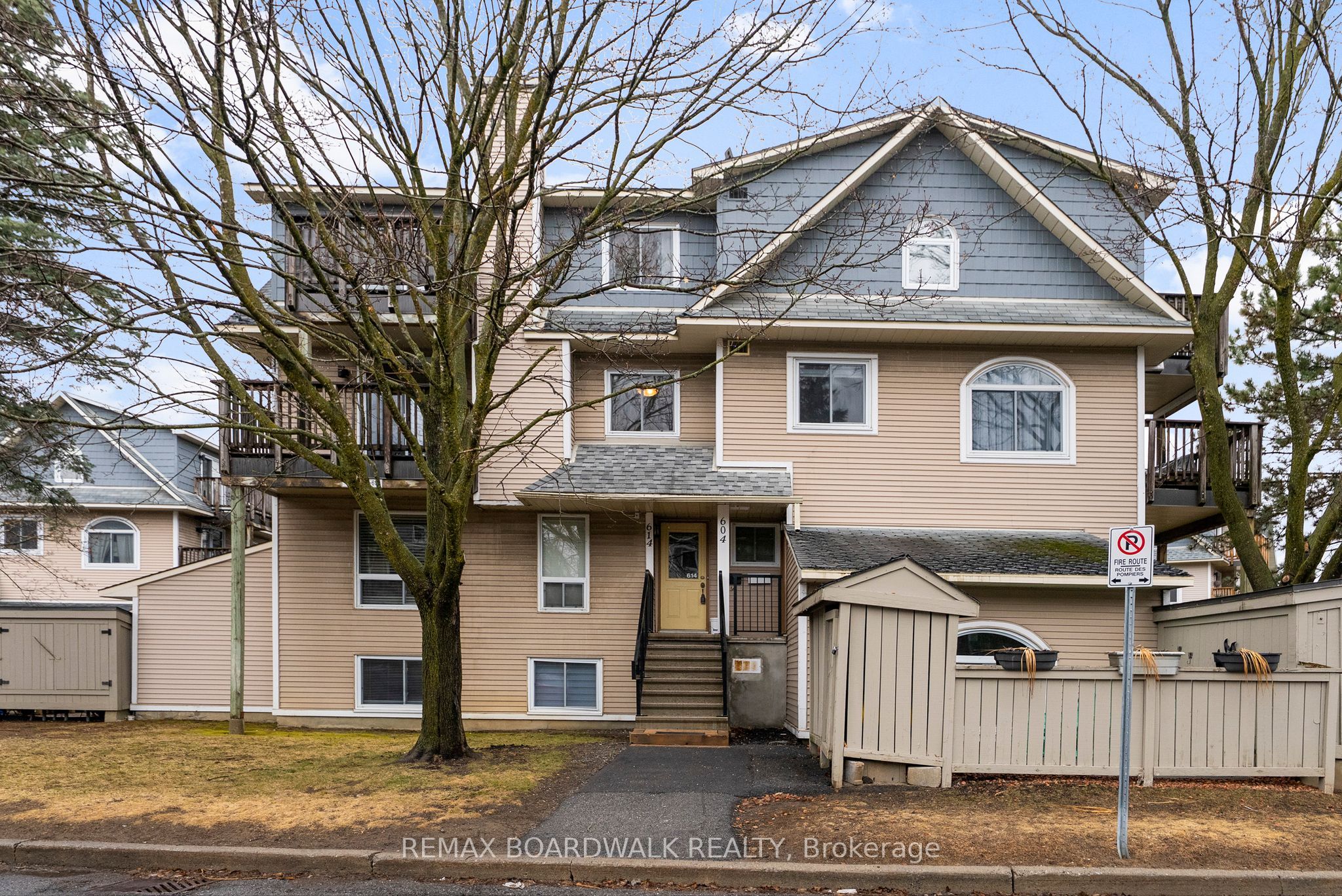 614 Tanguay Court, Kanata, ON K2L 3X3 photo 4
