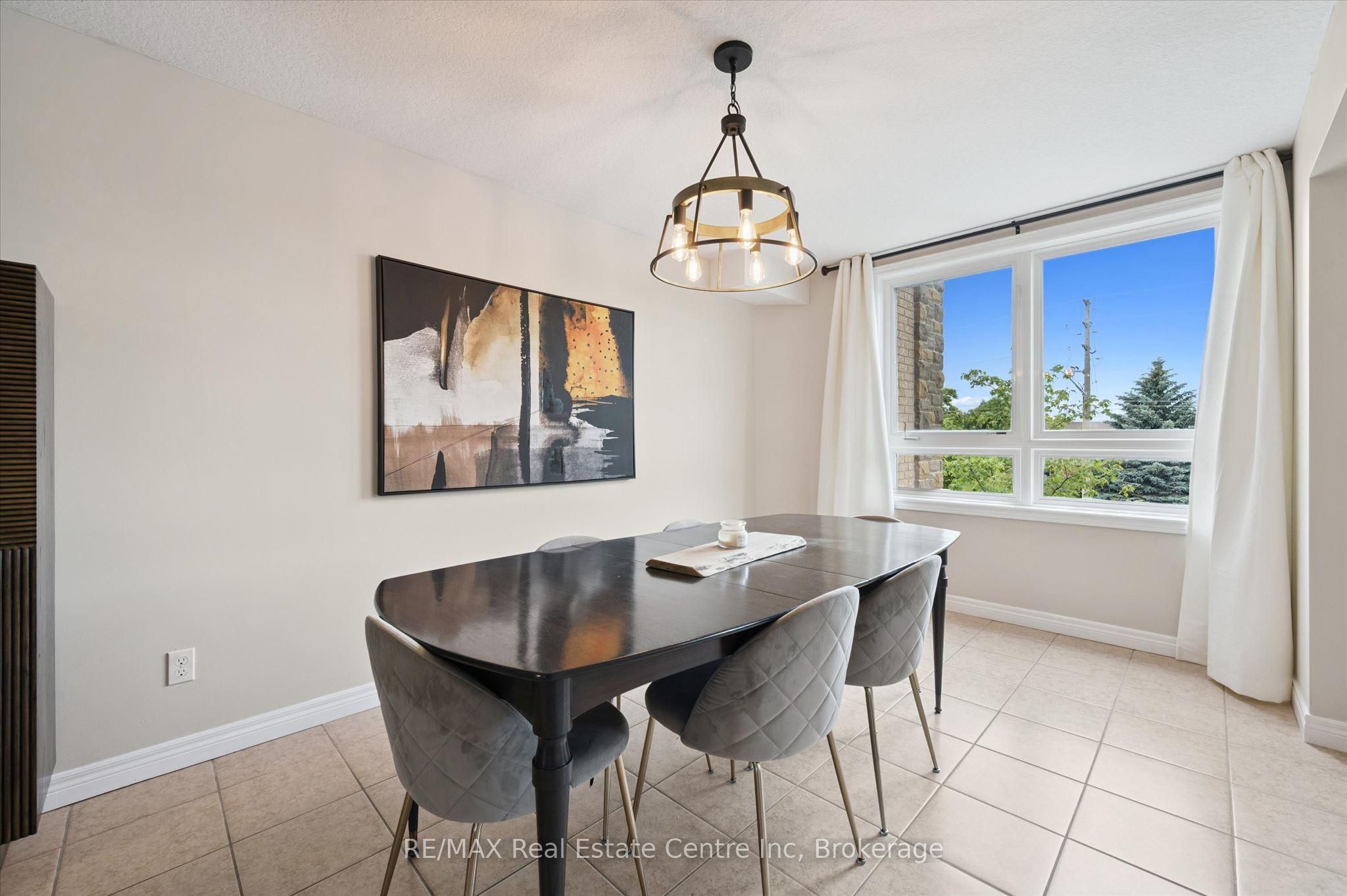 904 Paisley Road 202, Guelph, ON N1K 0C6 photo 4