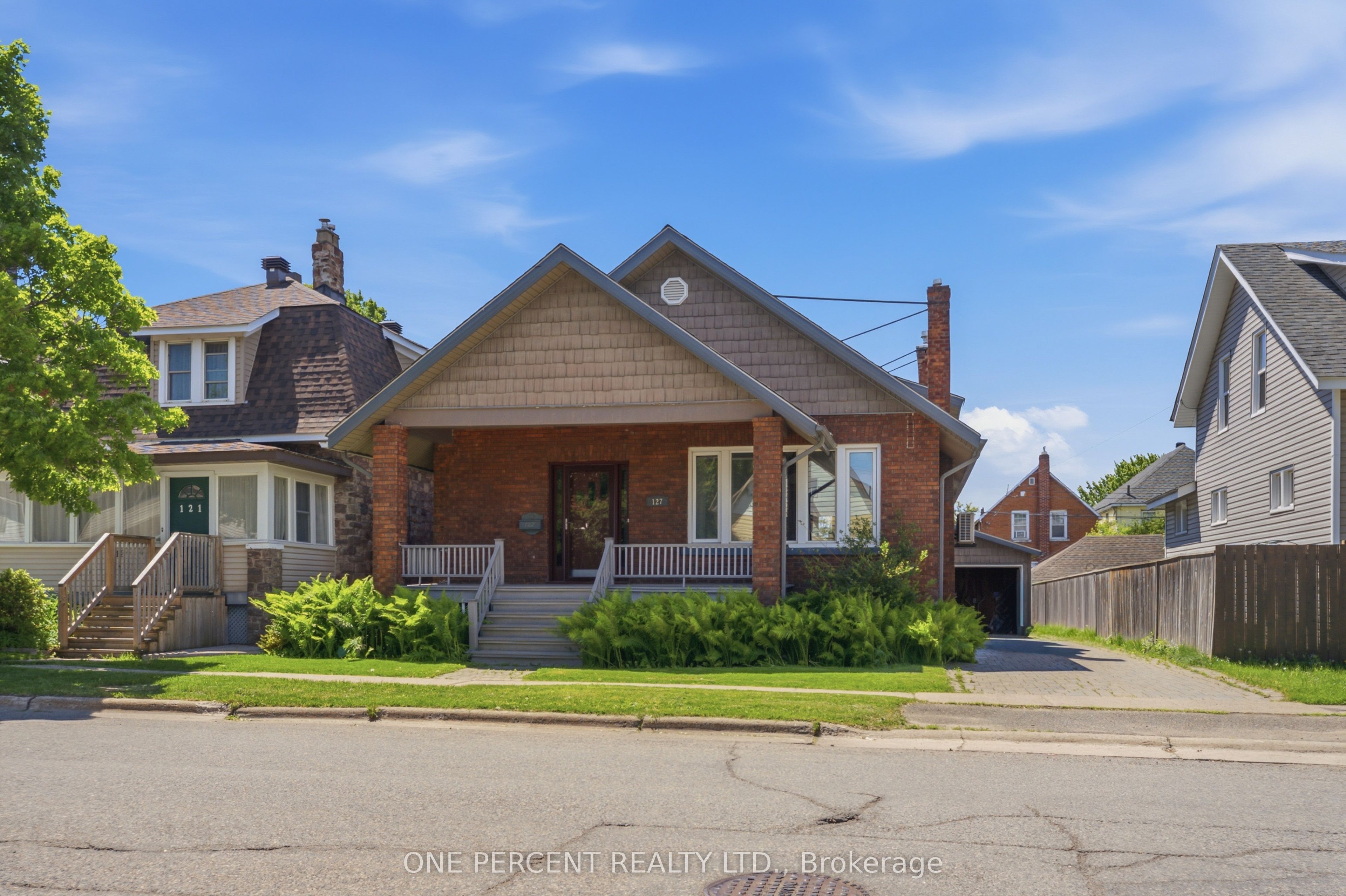127 Albert Street W, Sault Ste Marie, ON P6A 1B5