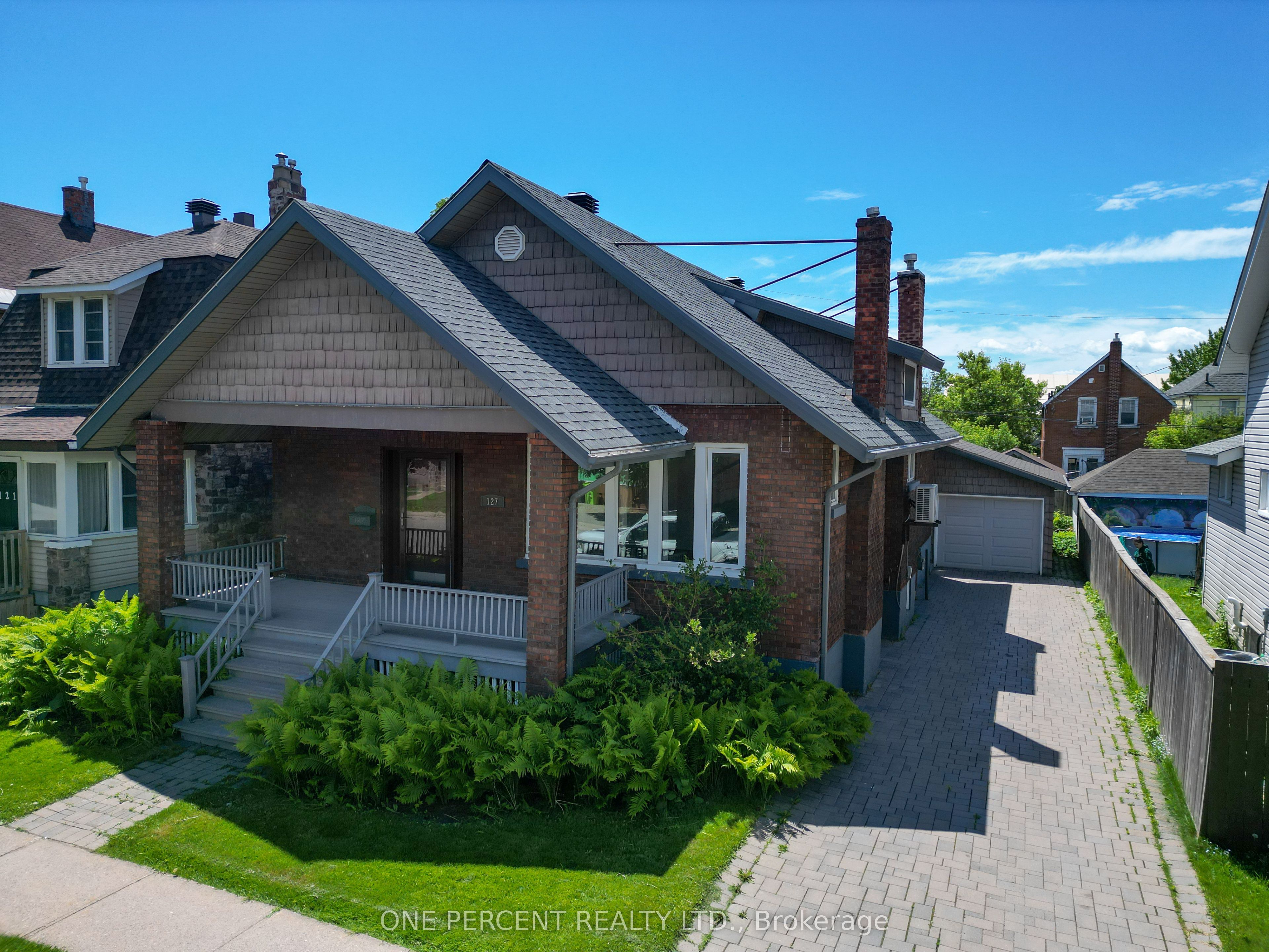 127 Albert Street W, Sault Ste Marie, ON P6A 1B5 photo 2