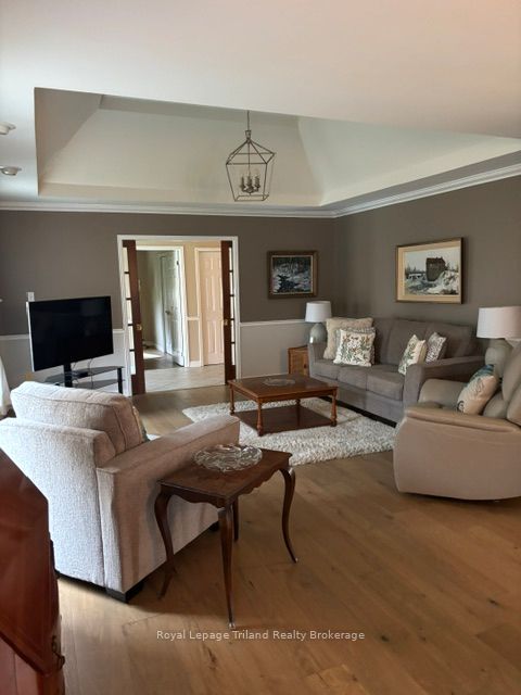 623 Lansdowne Avenue, Woodstock, ON N4T 1J9 photo 3